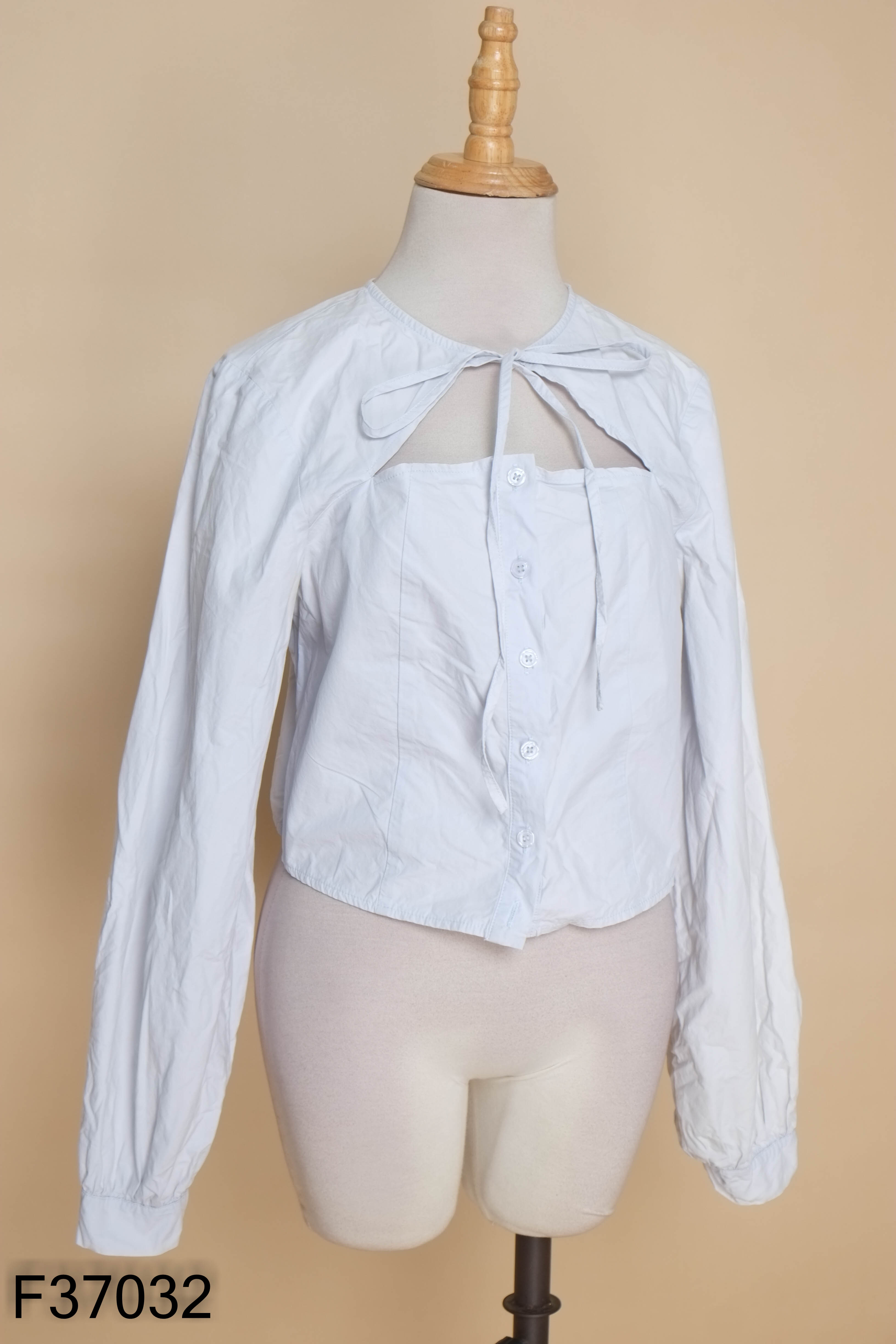 Áo xanh cổ vuông croptop