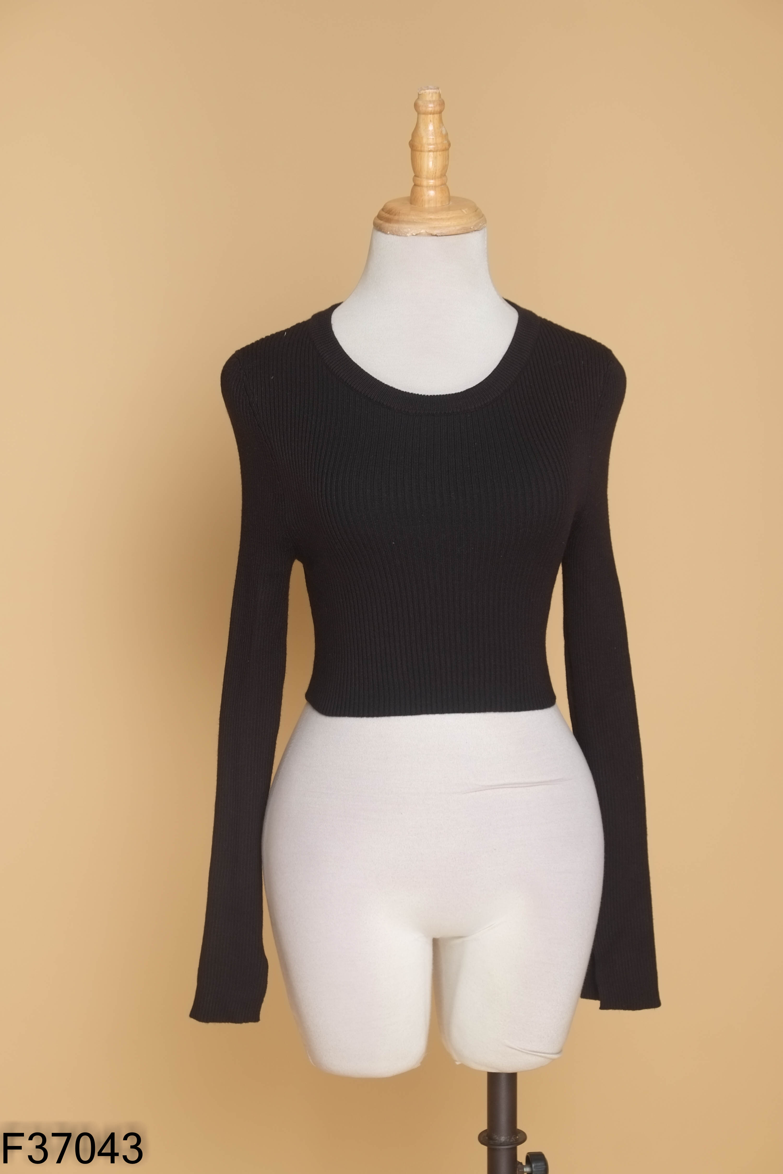 Áo len croptop YODY đen dài tay