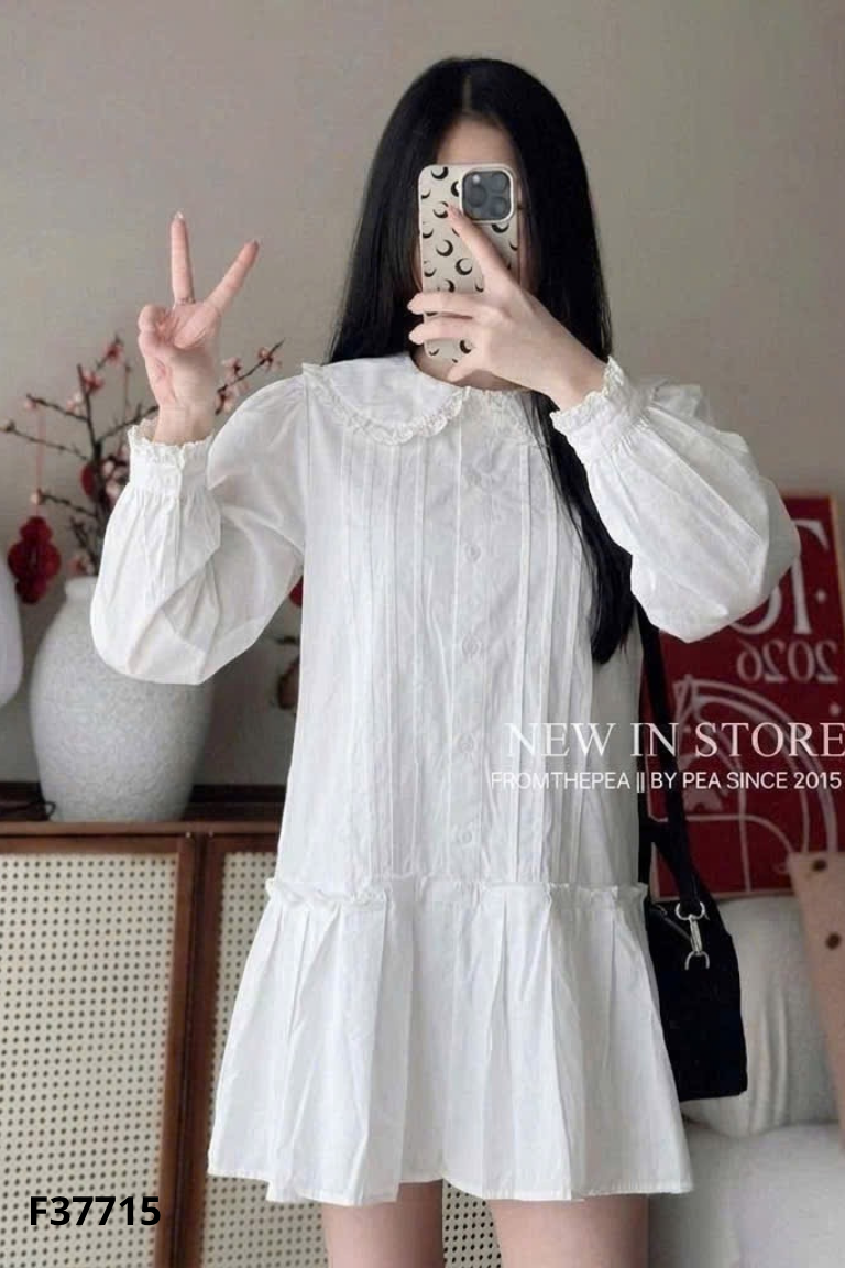 Váy ND trắng cổ bèo