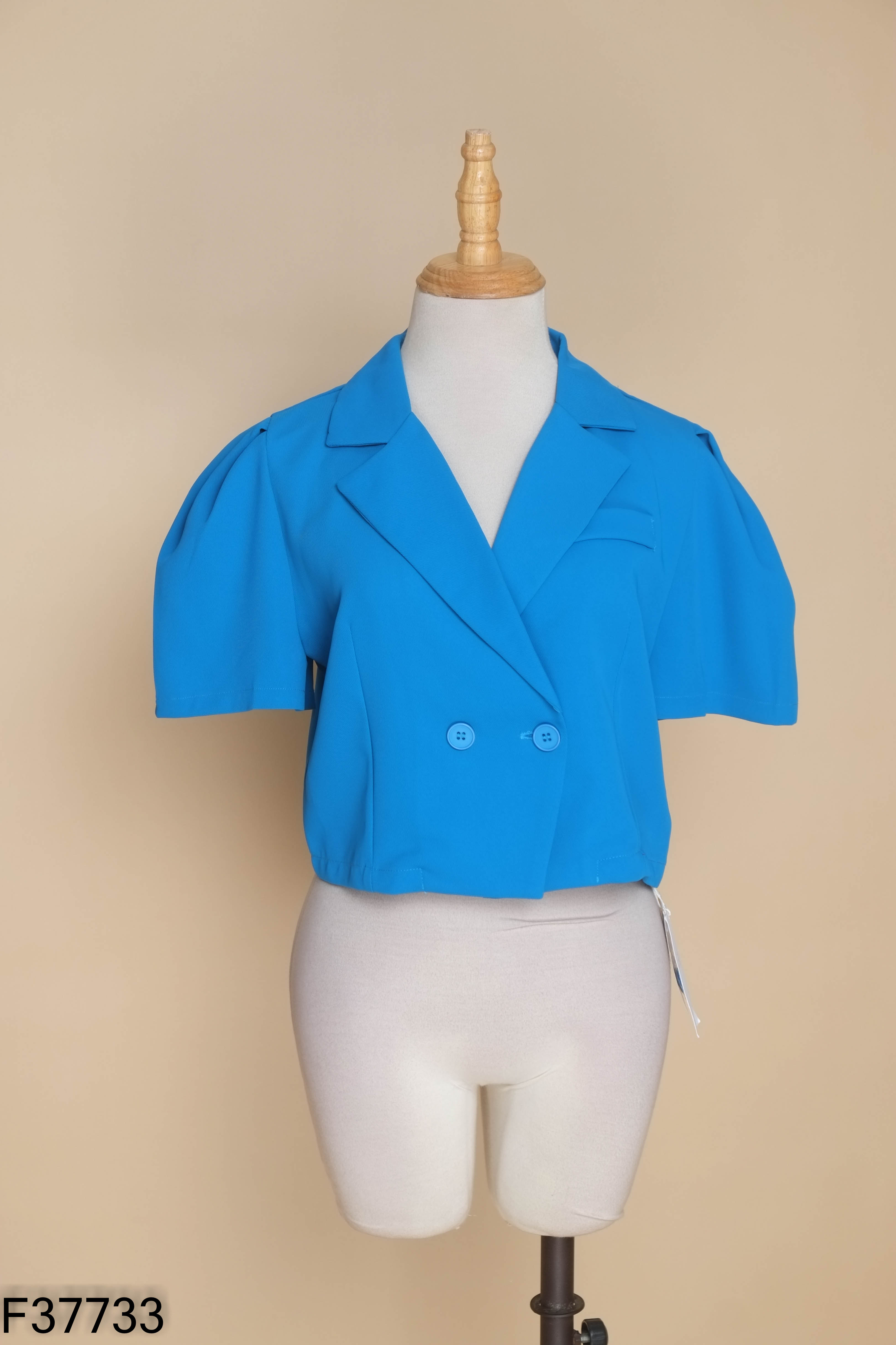 Áo khoác vest I&K xanh dáng ngắn