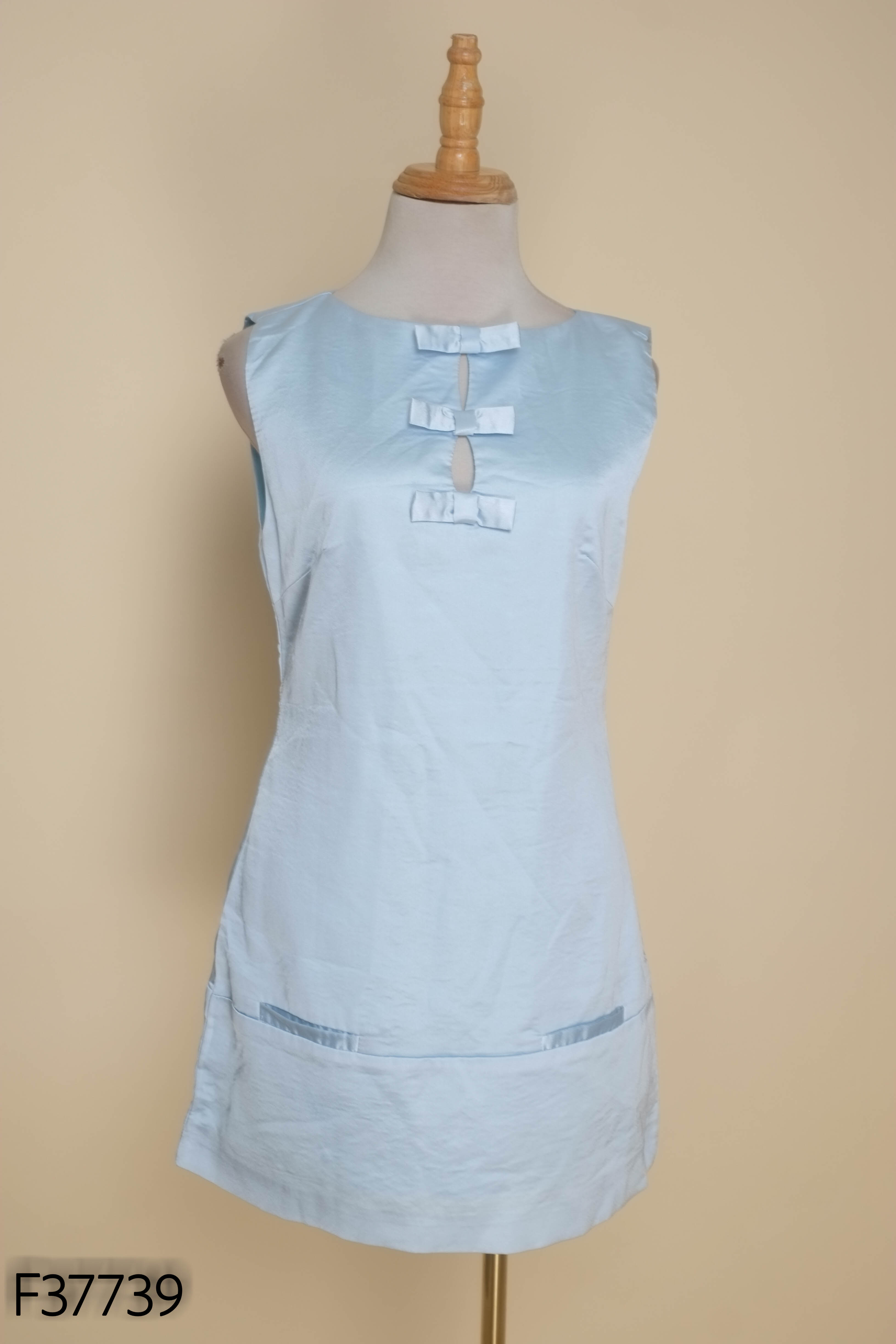 NEWTAG ELEGANZA váy lụa xanh dính nơ