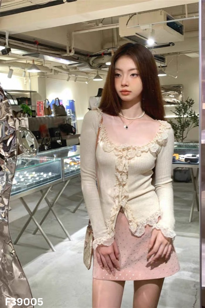 Áo len be phối ren