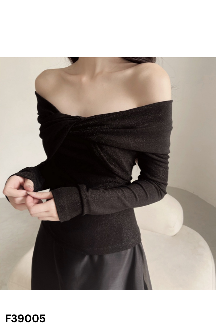 Áo đen trễ vai óng ánh