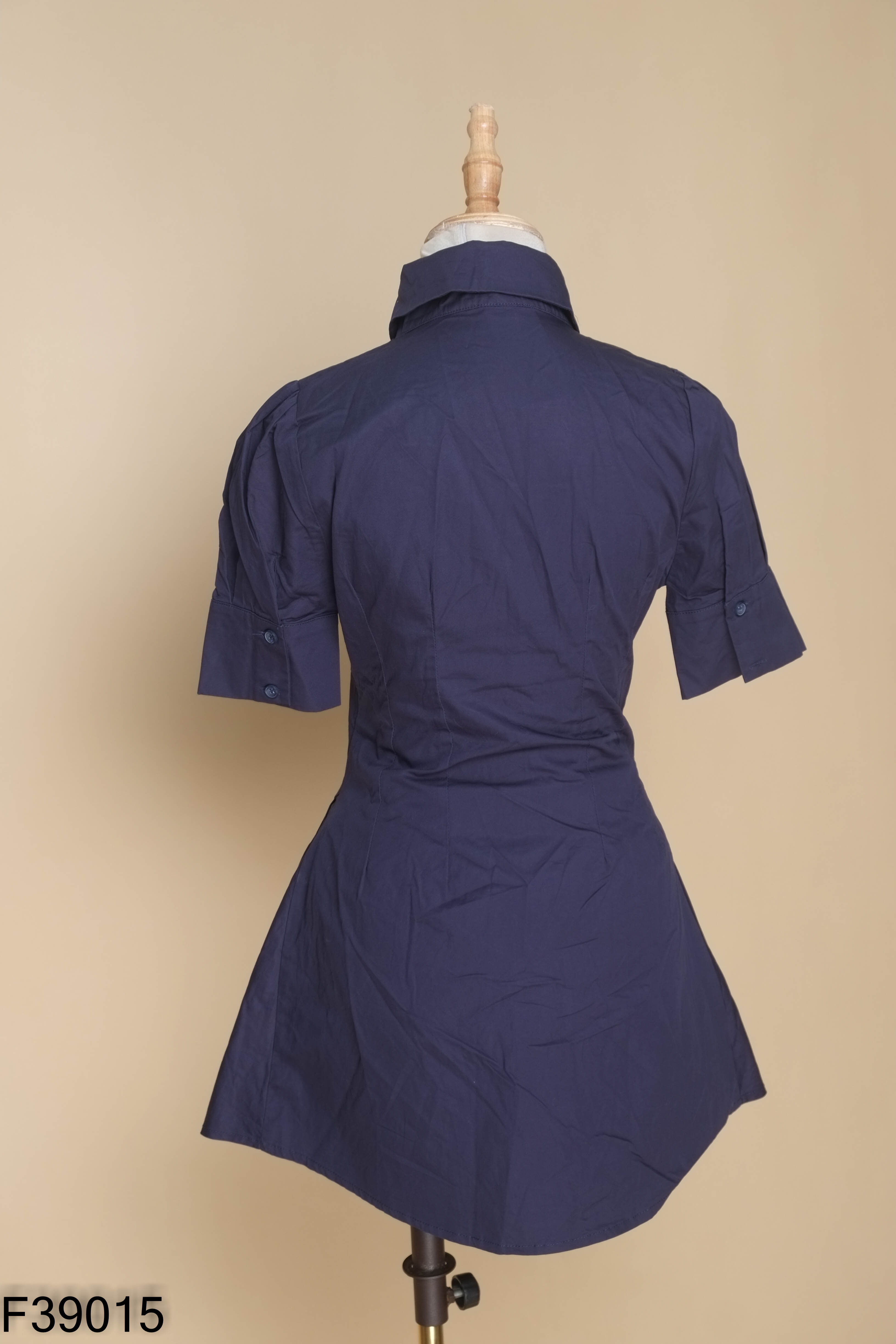 Áo xanh than cổ sơ mi + quần shorts