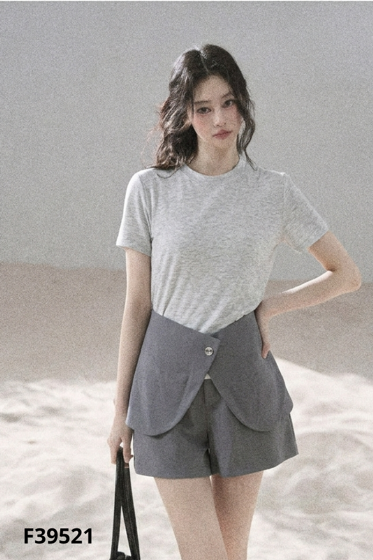 Set xám áo kiểu + quần shorts