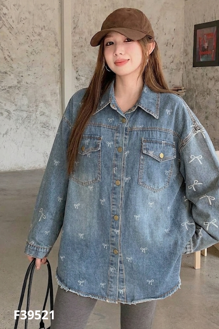 Áo sơ mi jeans xanh họa tiết nơ