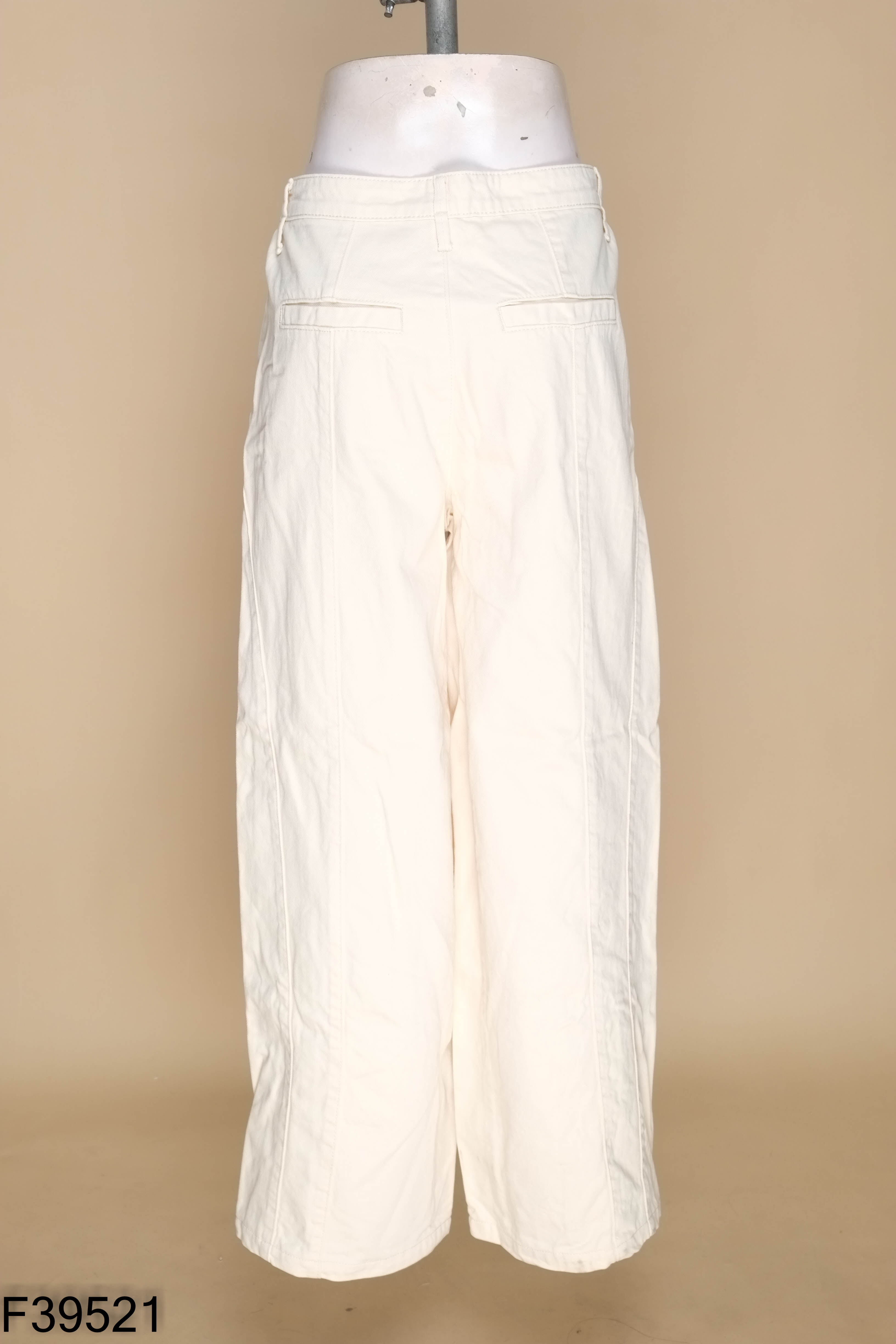 Quần ZARA (cắt tag) jeans be