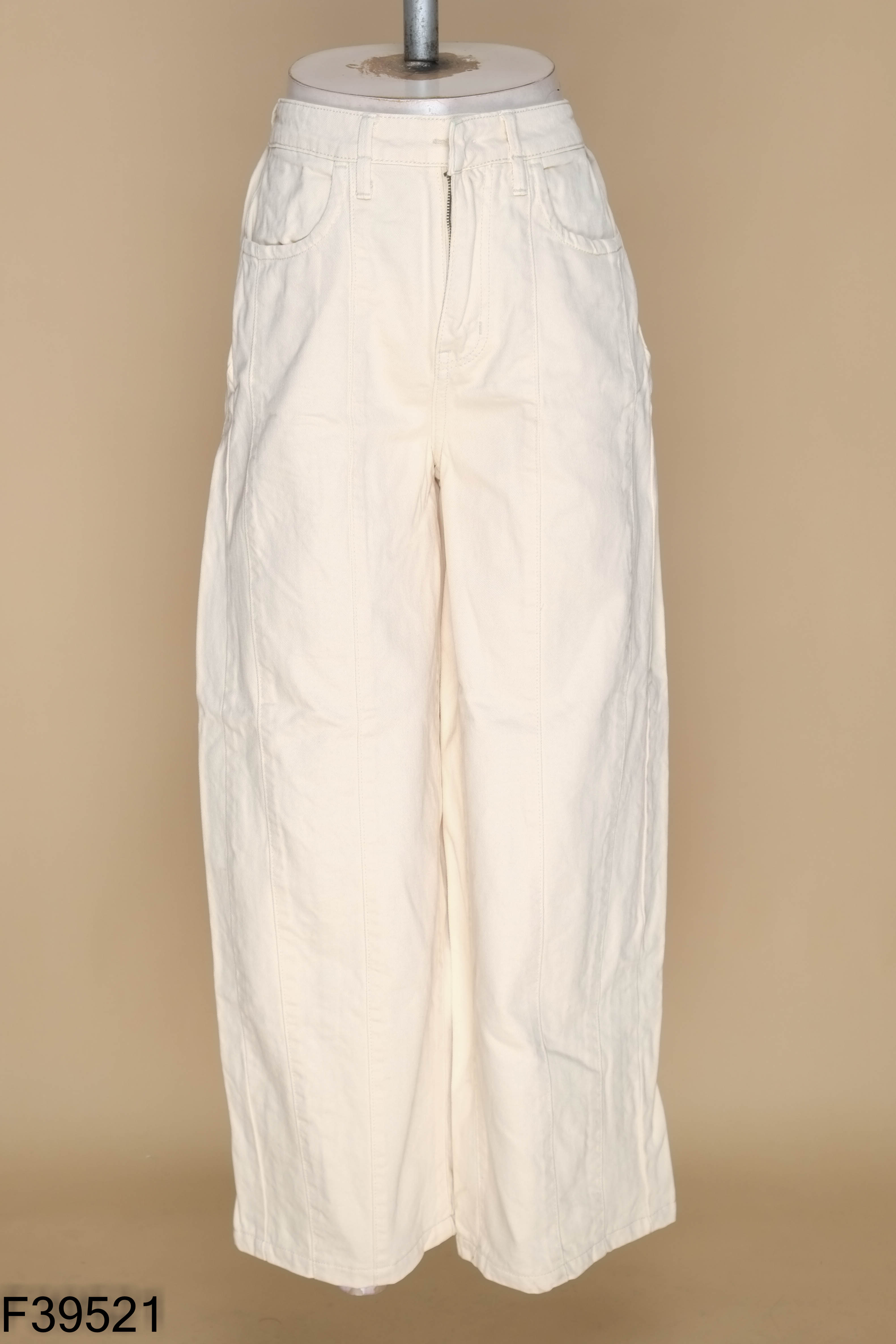 Quần ZARA (cắt tag) jeans be