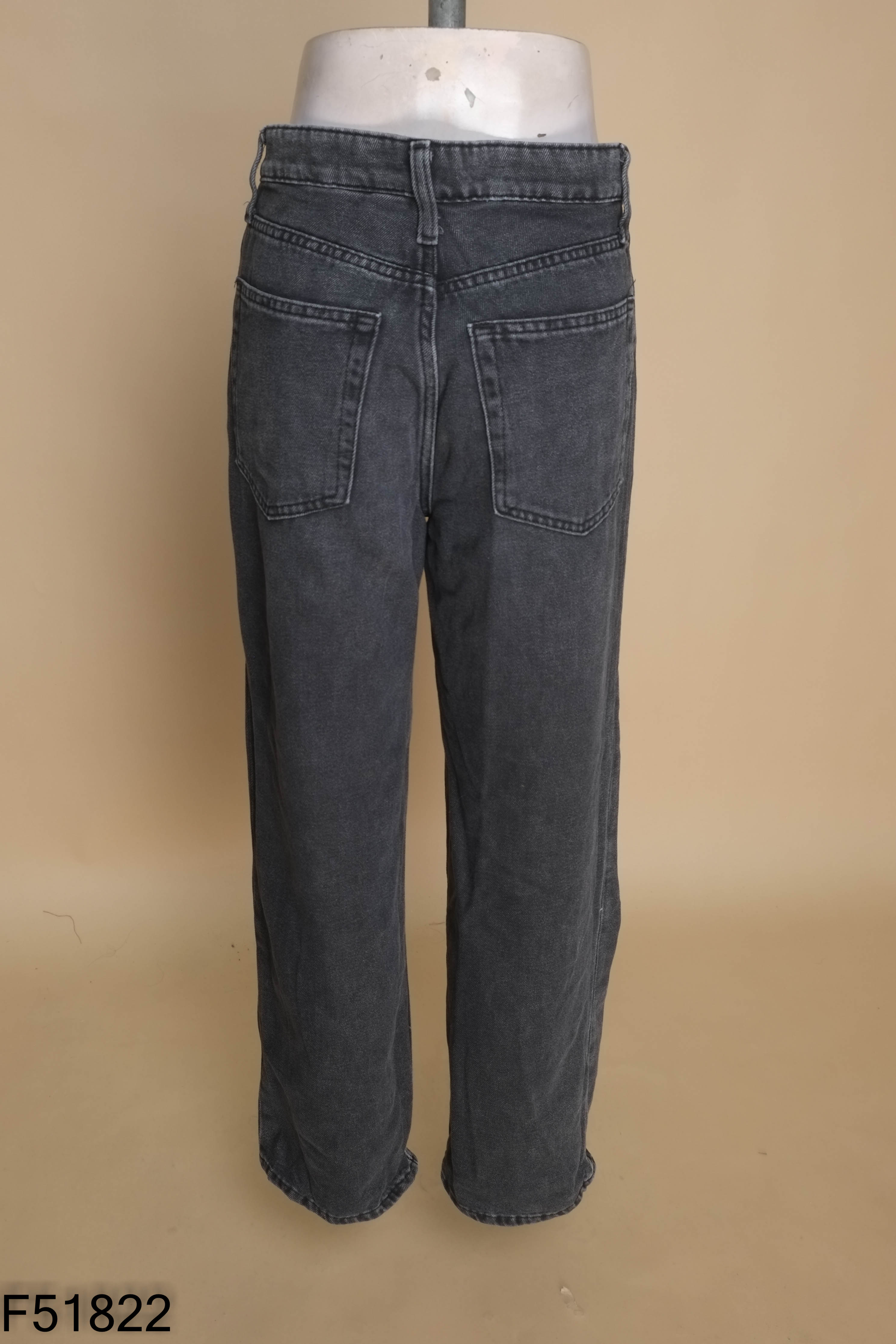 Quần jeans HM xám trơn