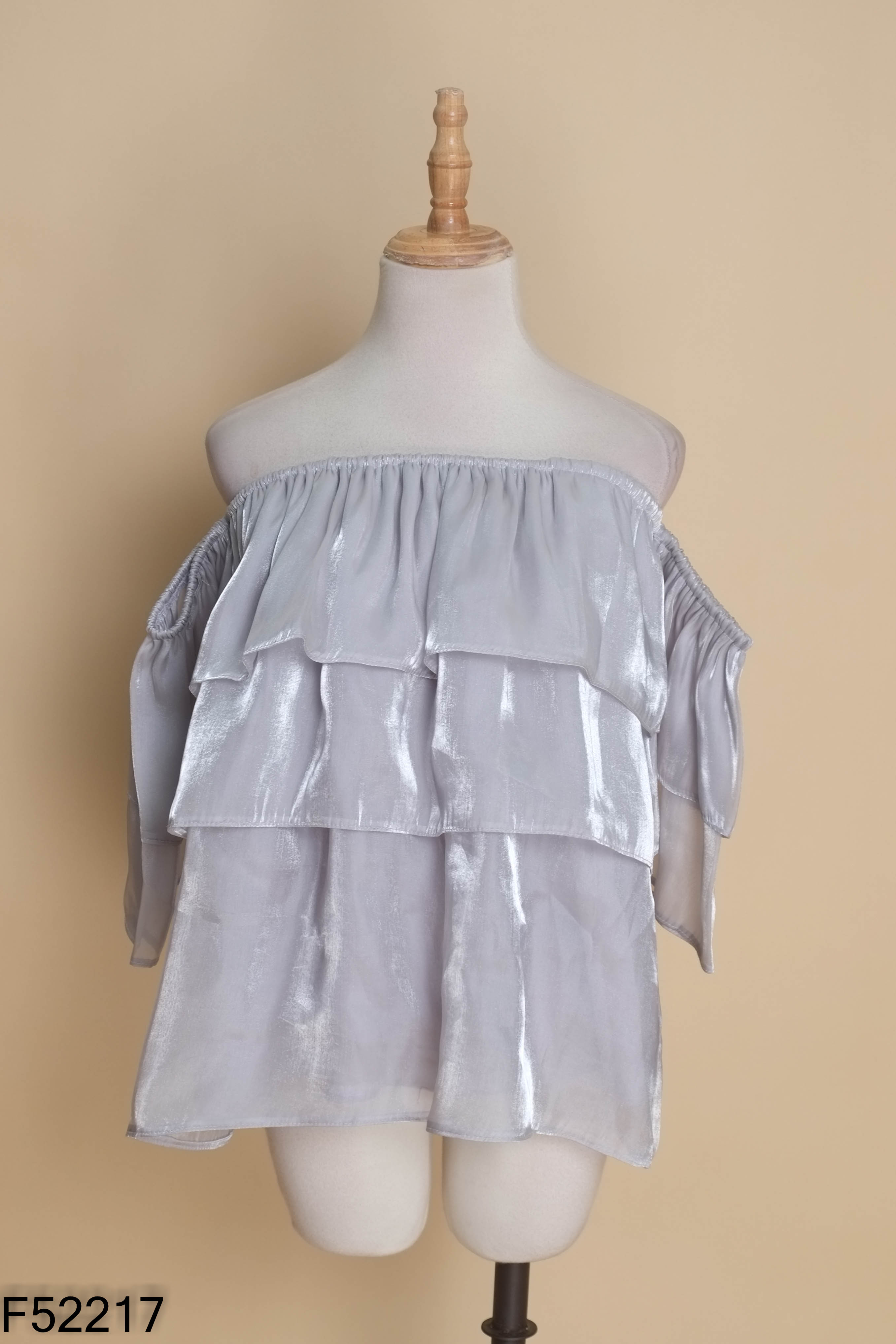 Áo QP organza trễ vai xám