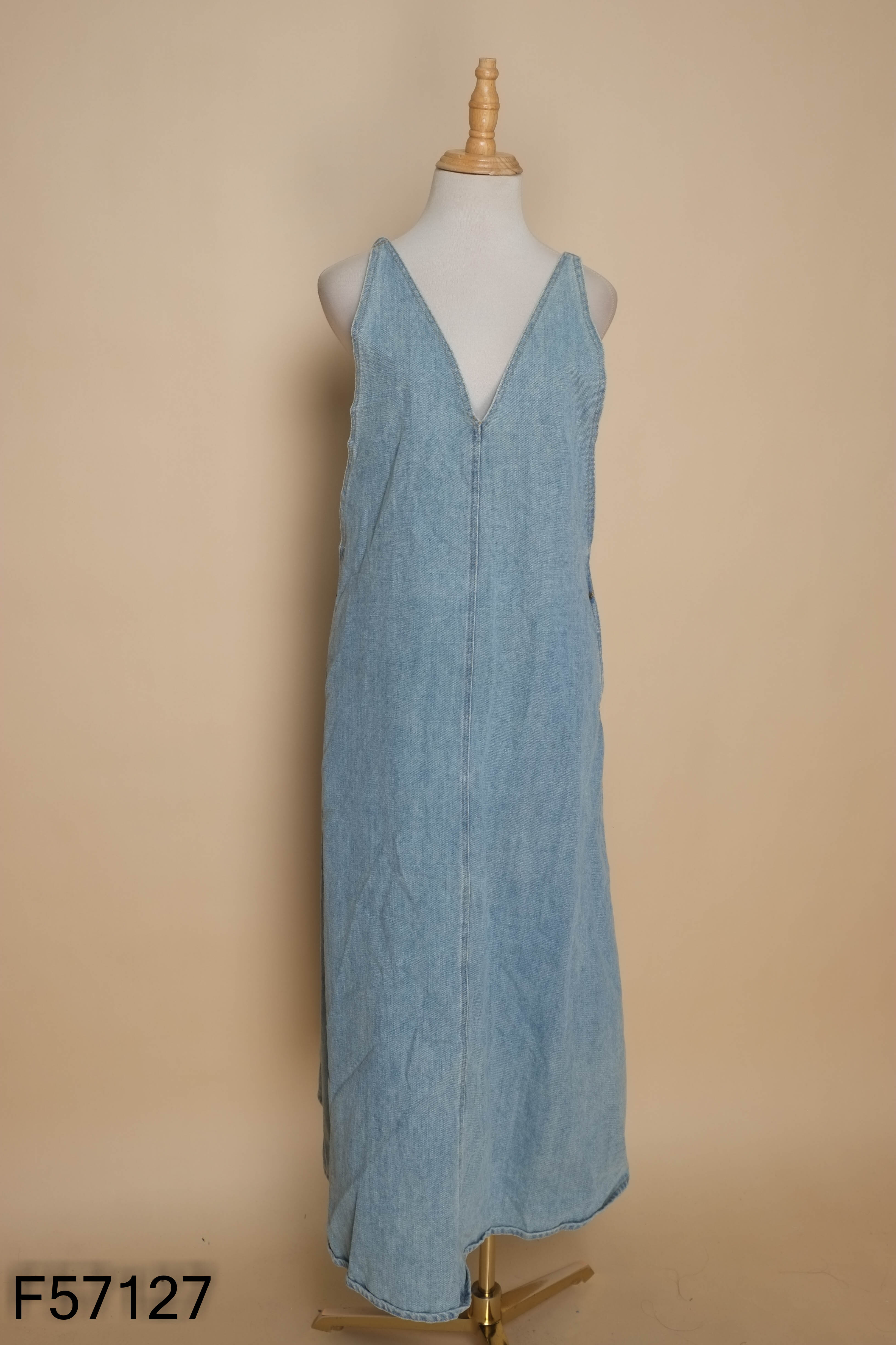 Váy yếm jeans xanh