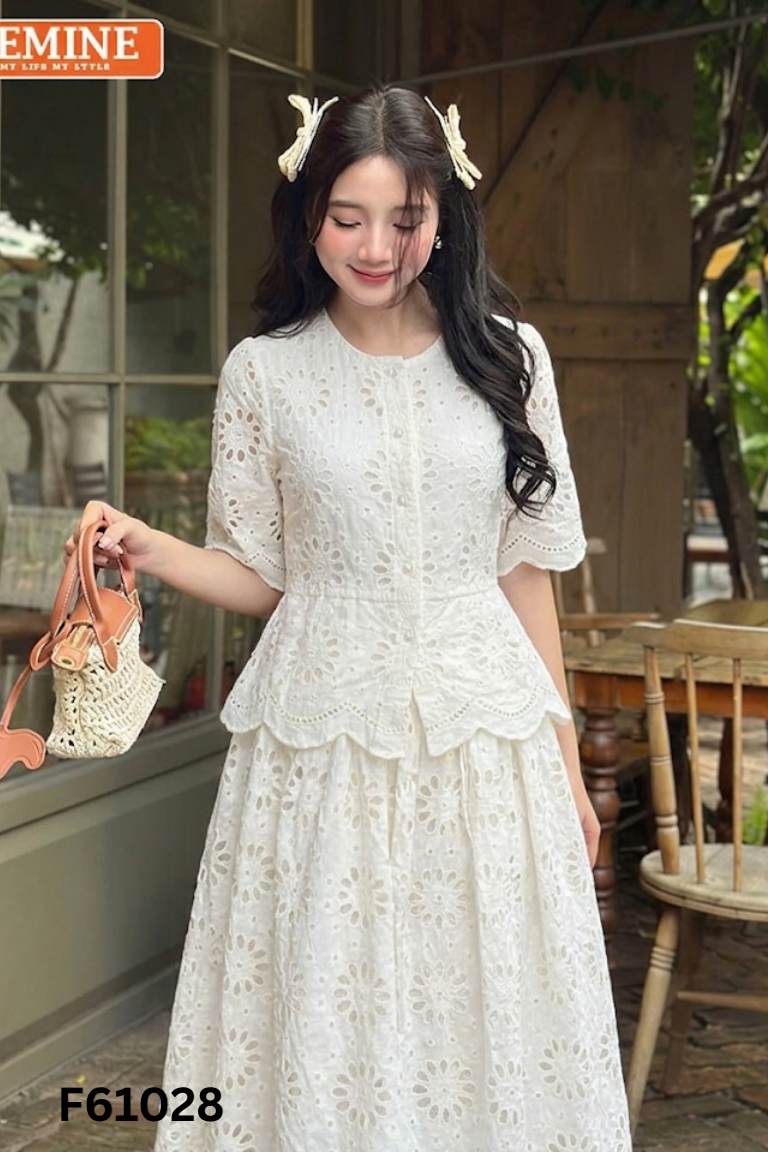 Set áo be đính ngọc + chân váy