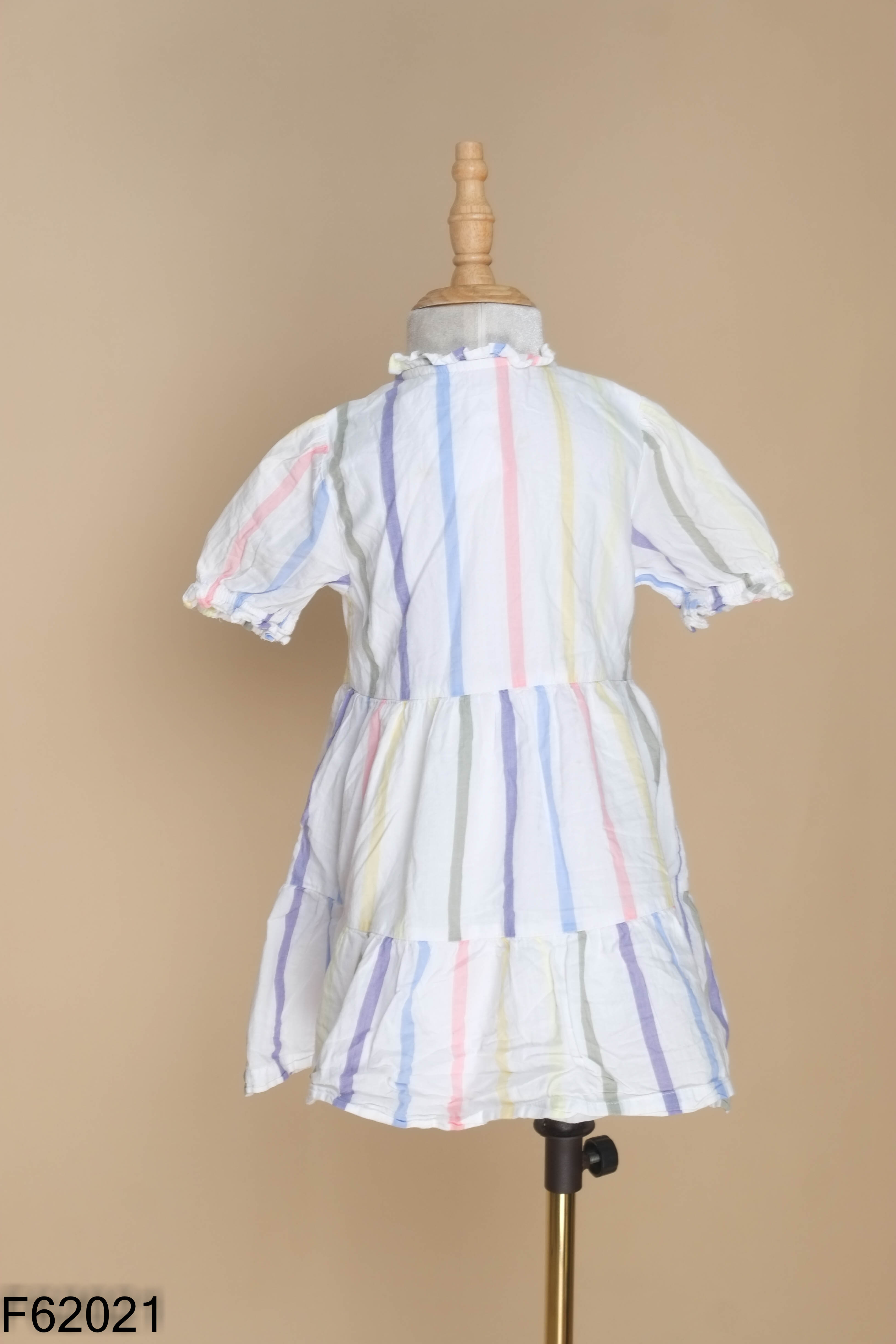 Váy trắng BABY GAP họa tiết kẻ
