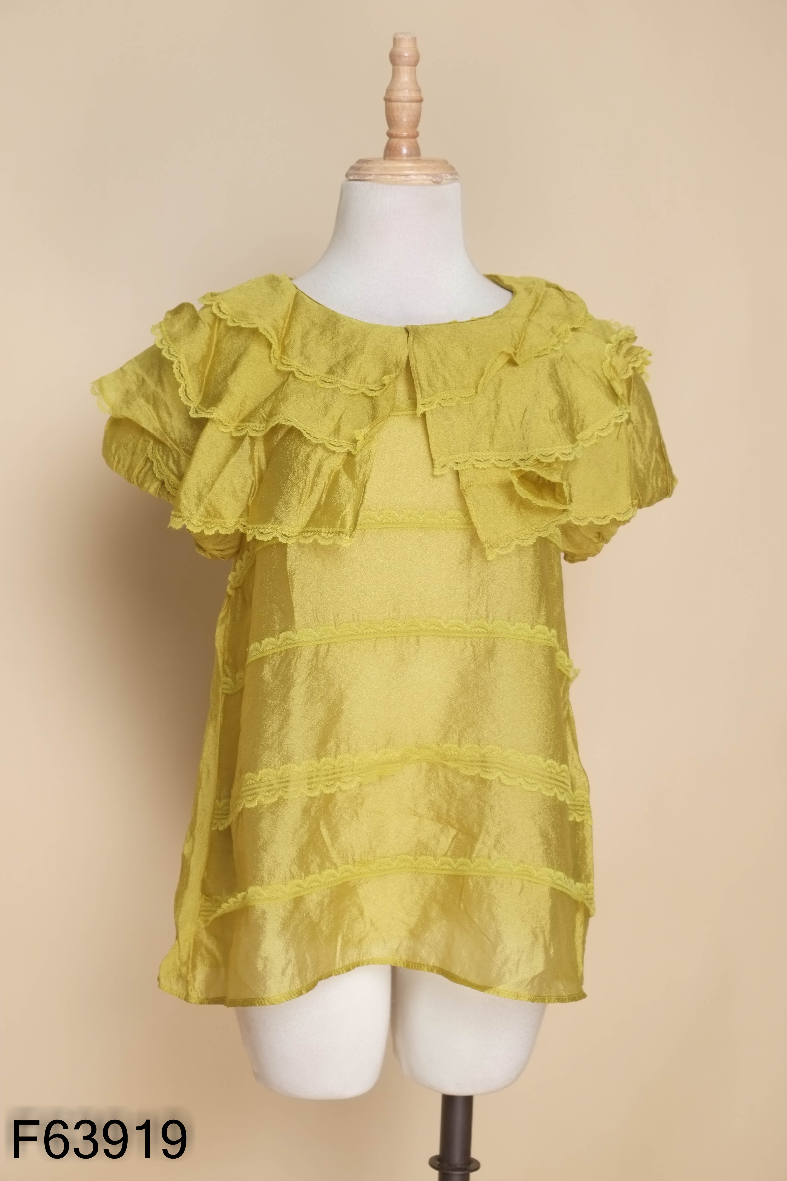 Áo voan xanh cốm