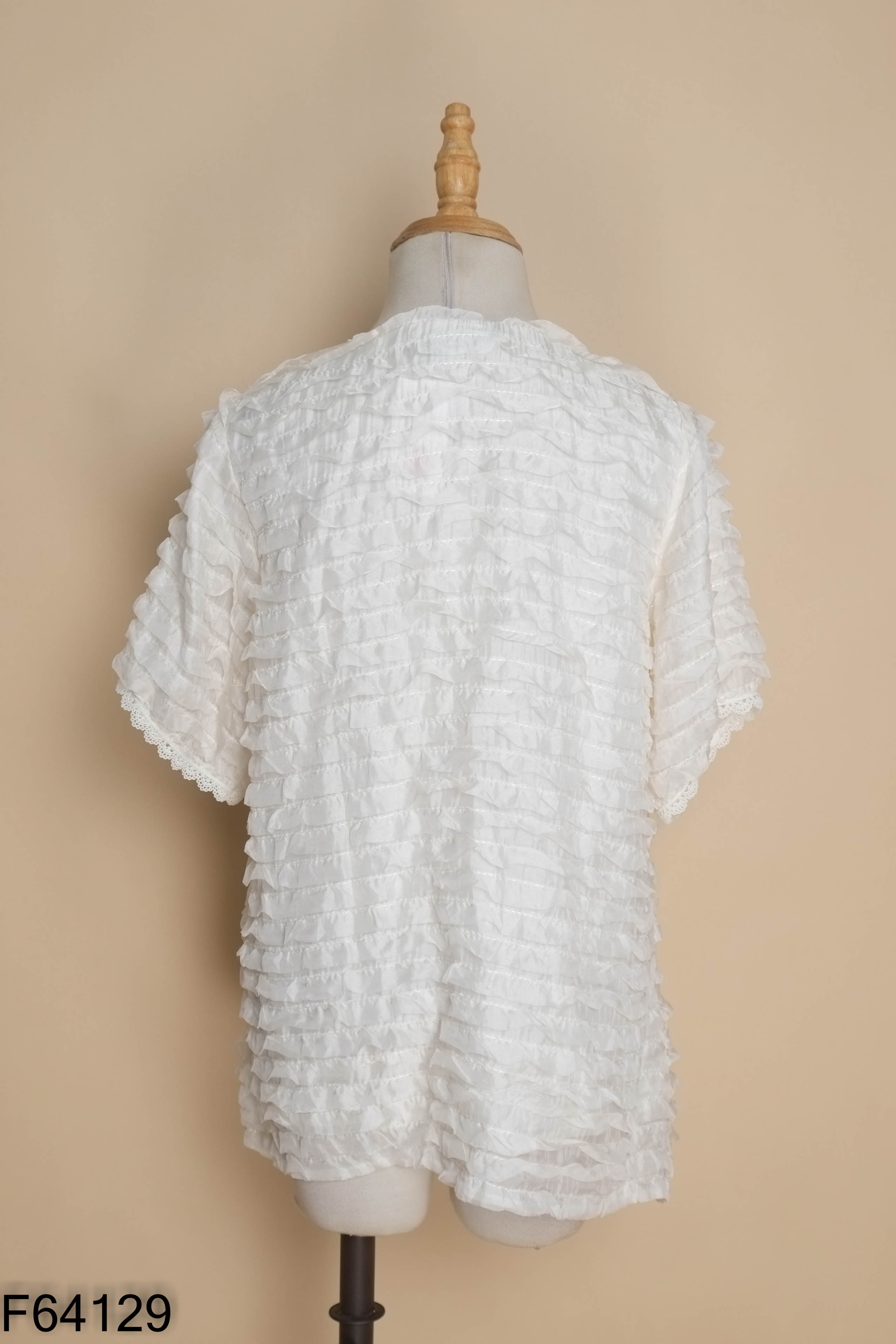 Áo be tầng viền ren MULLET BOUTIQUE