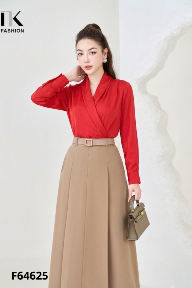 Áo đỏ dài tay xoắn ngực