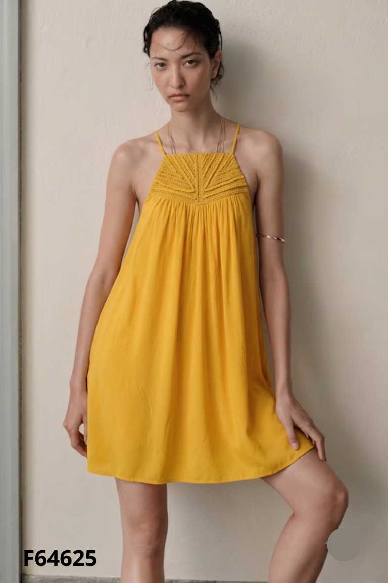 Váy hai dây lụa vàng H&M