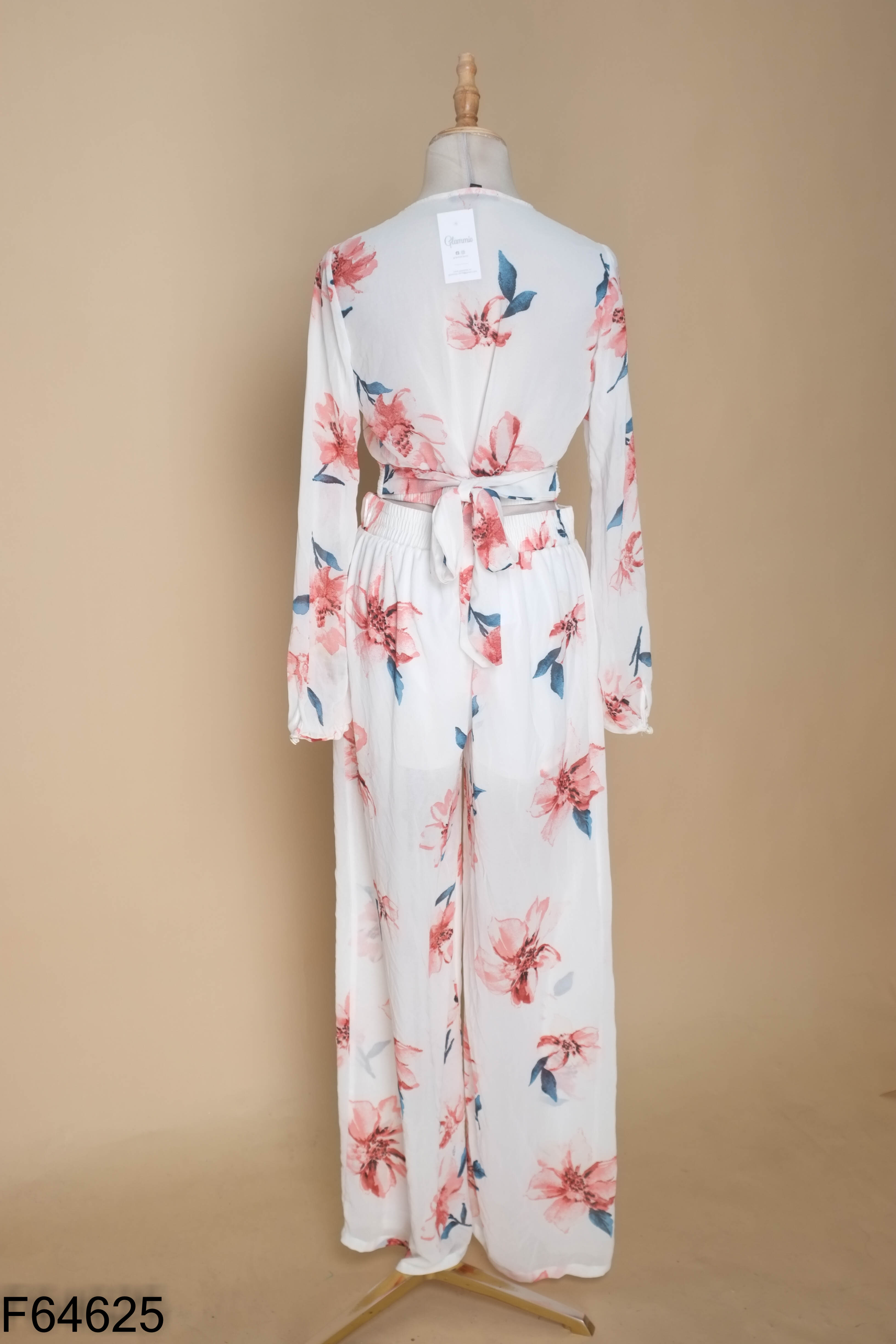 Set đũi trắng MISS AVENUE+quần