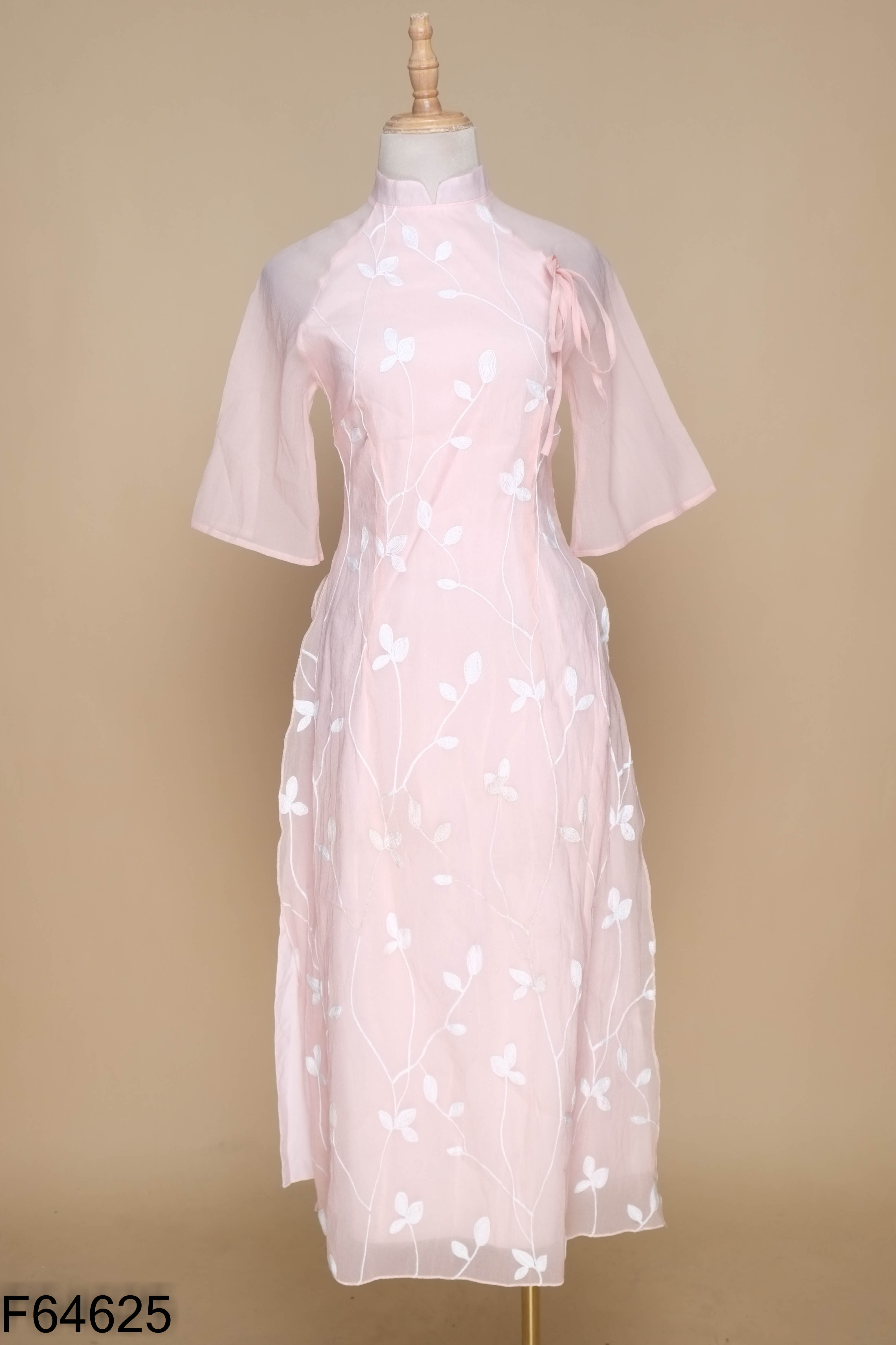 Áo dài voan hồng 1999 CLOSET thêu