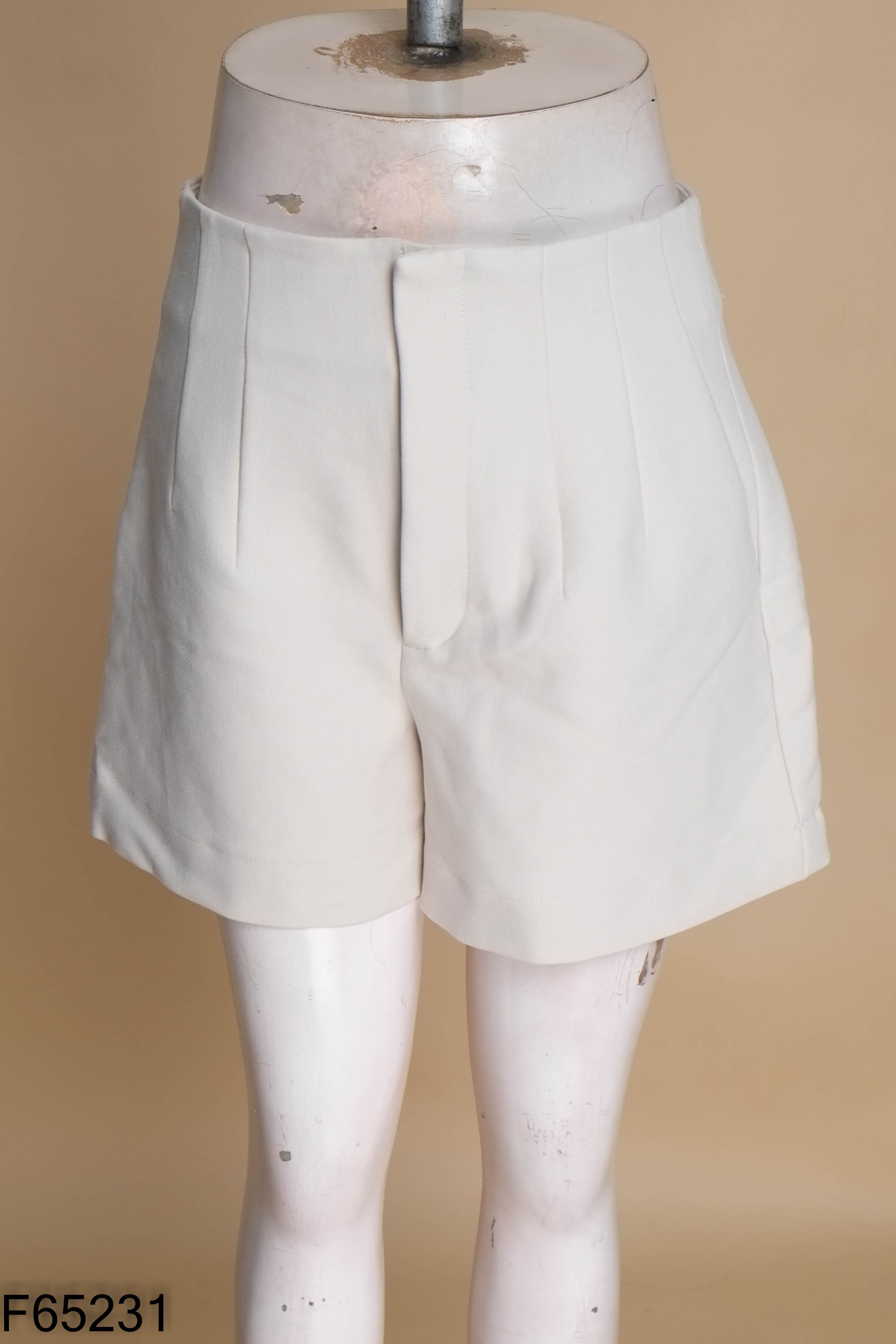 Quần short be trơn