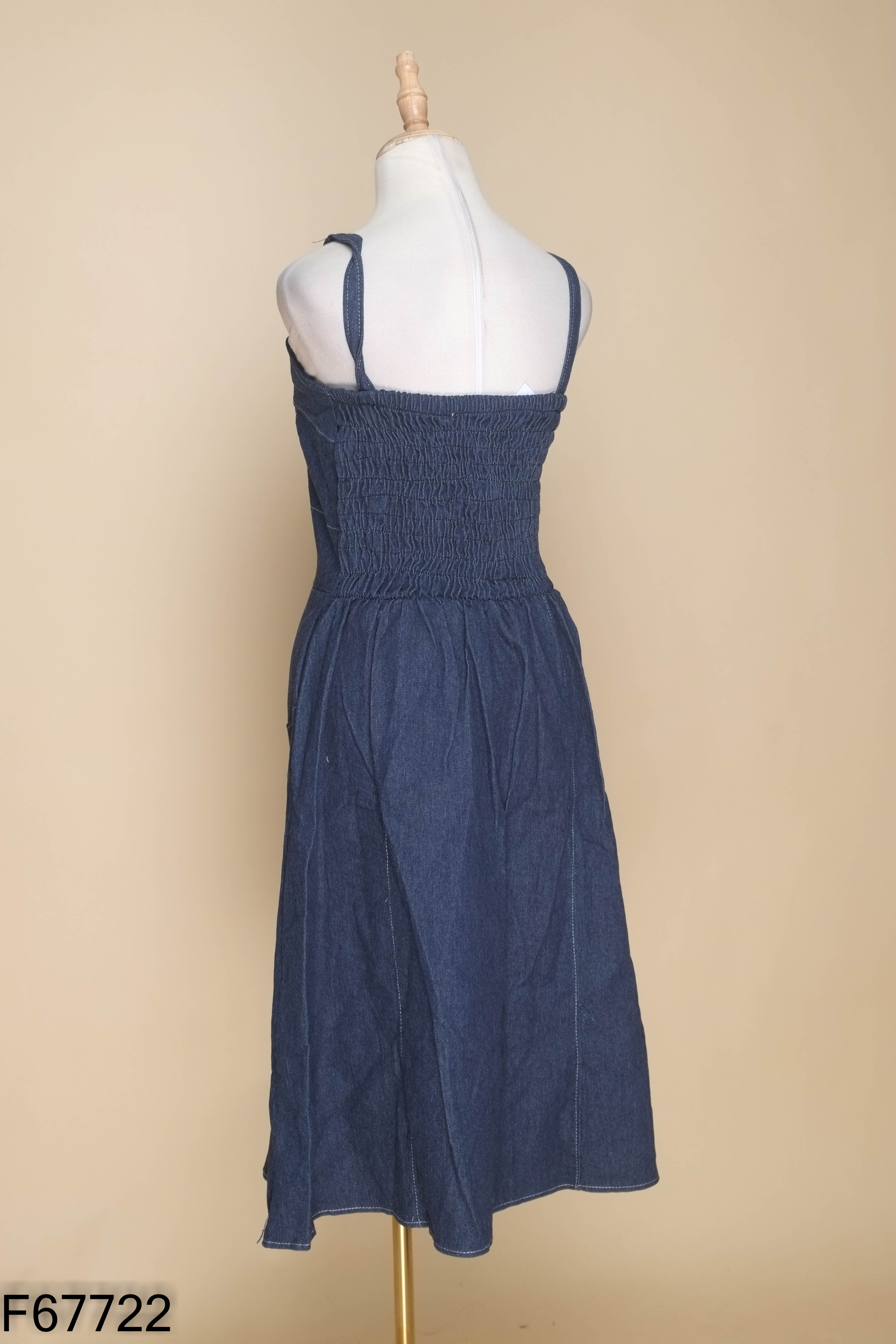 Váy jeans xanh hai dây chun nhún