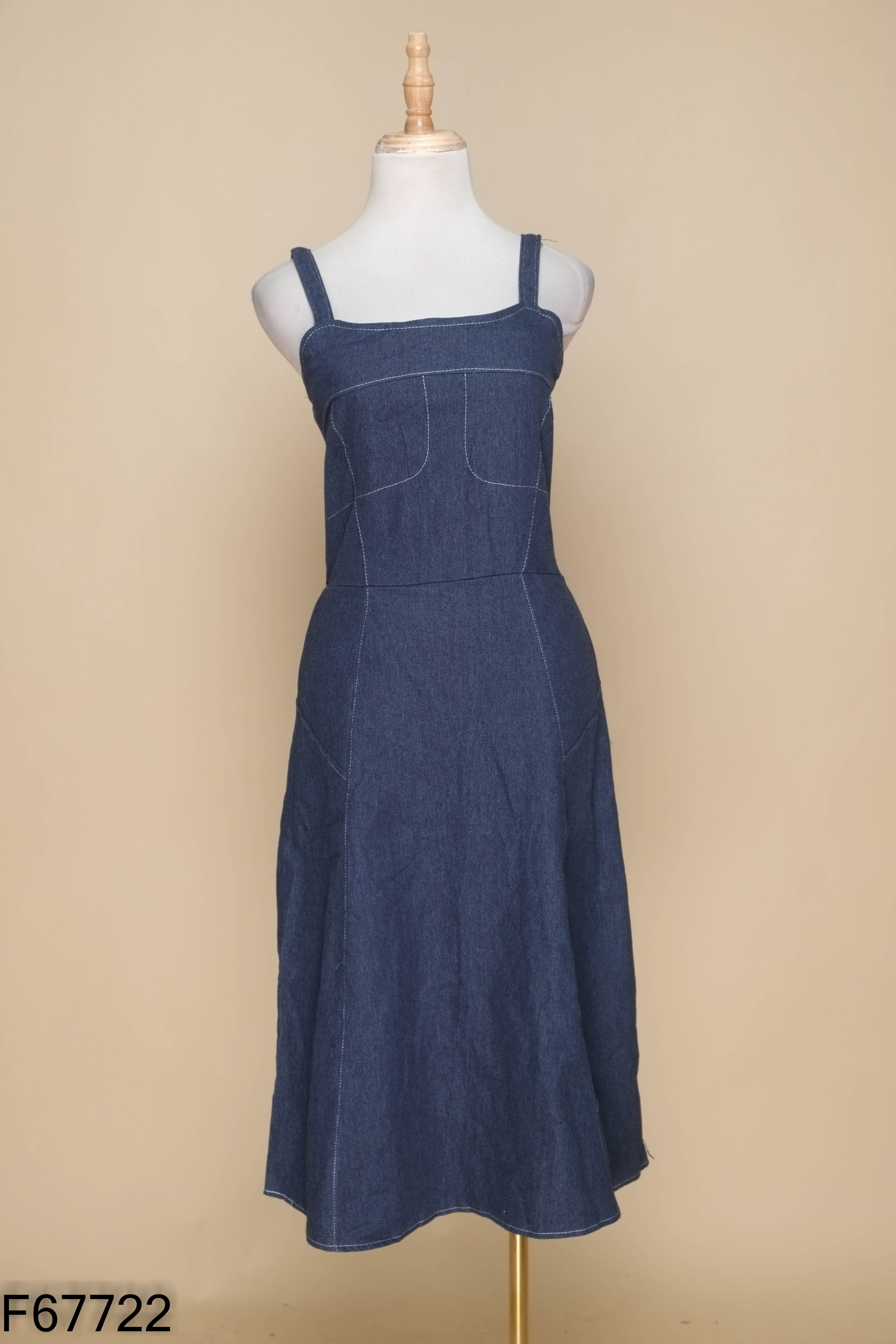 Váy jeans xanh hai dây chun nhún
