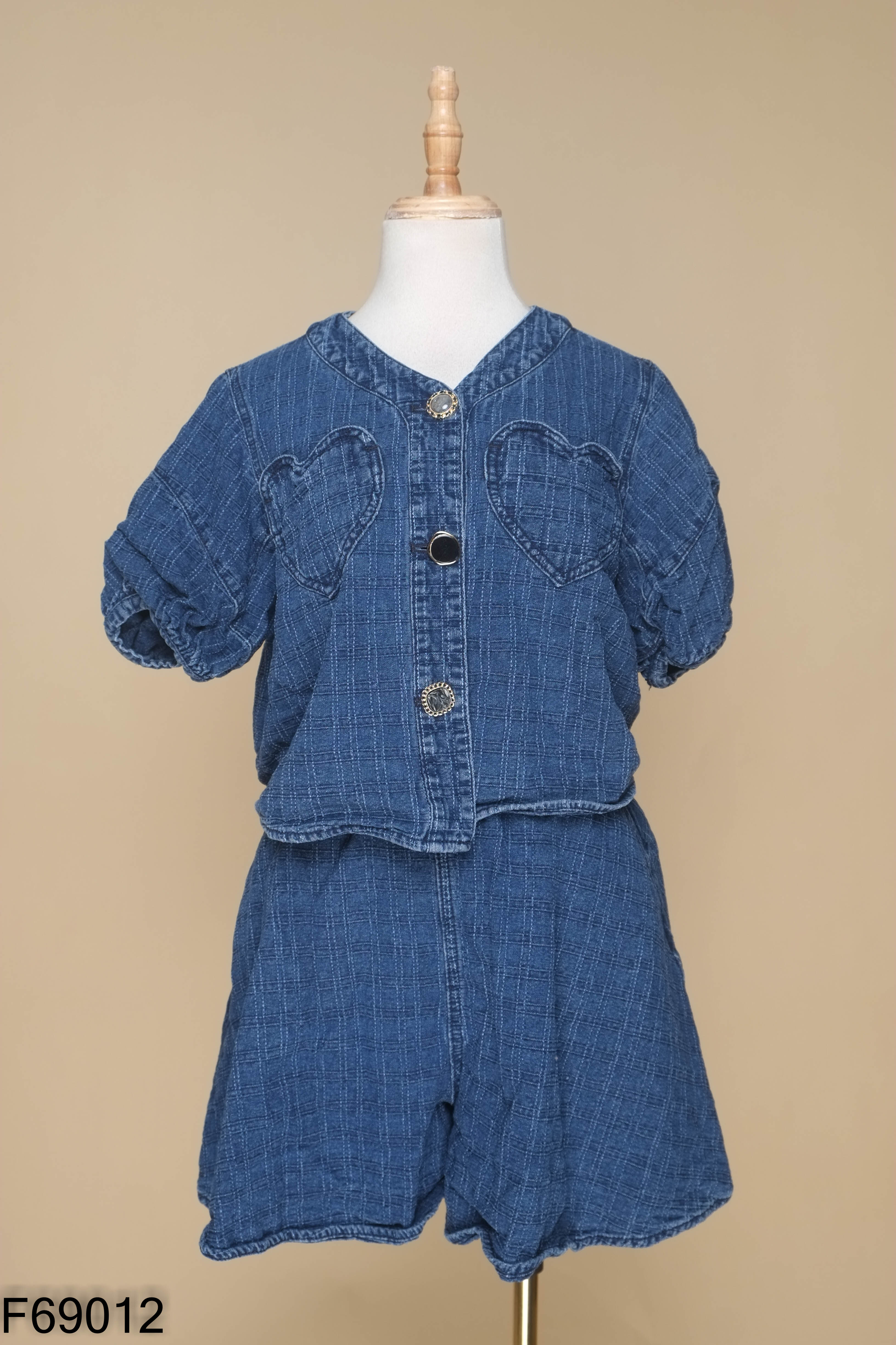 Set Áo jeans xanh phối cúc + quần shorts