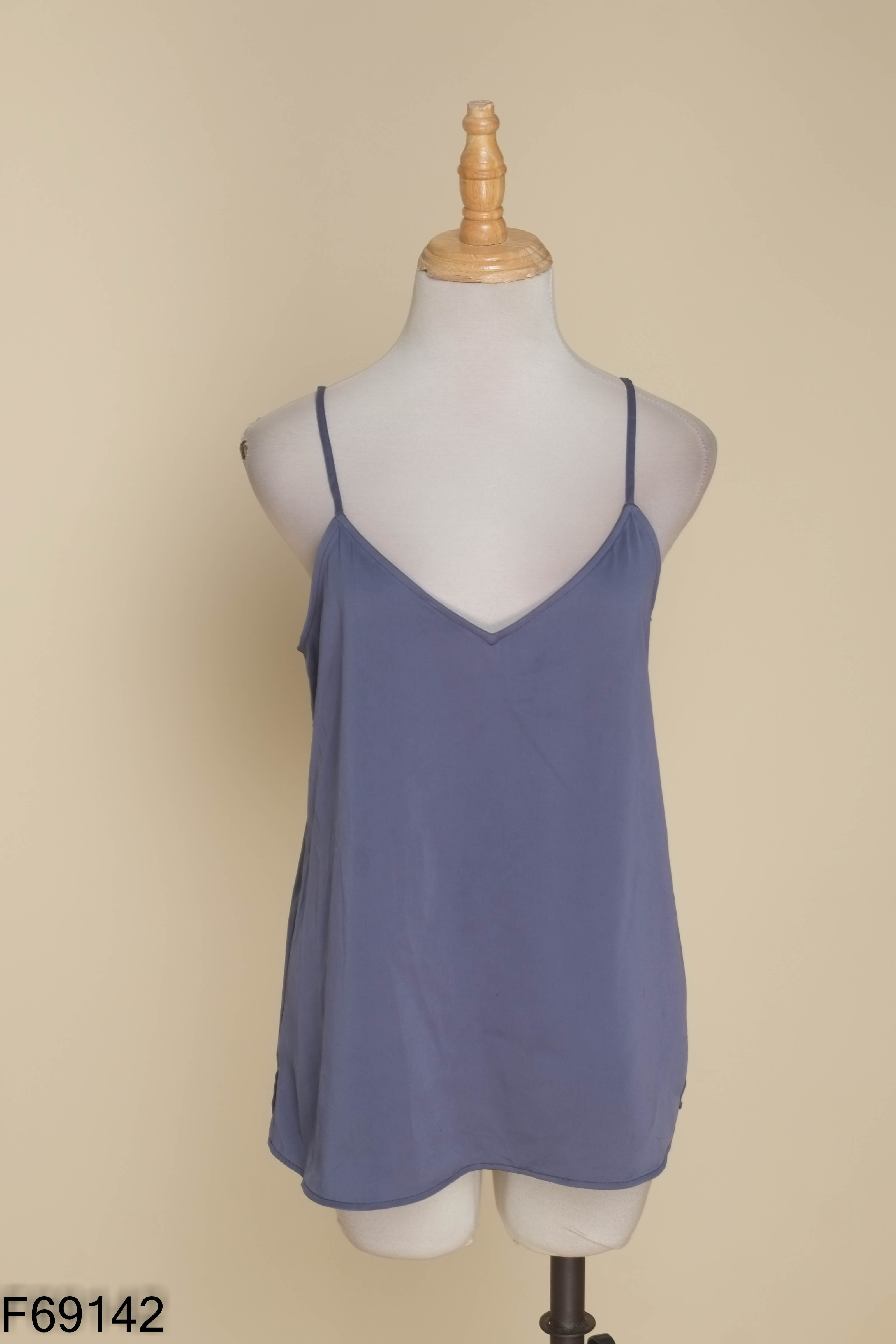 Áo lụa UNIQLO xanh hai dây