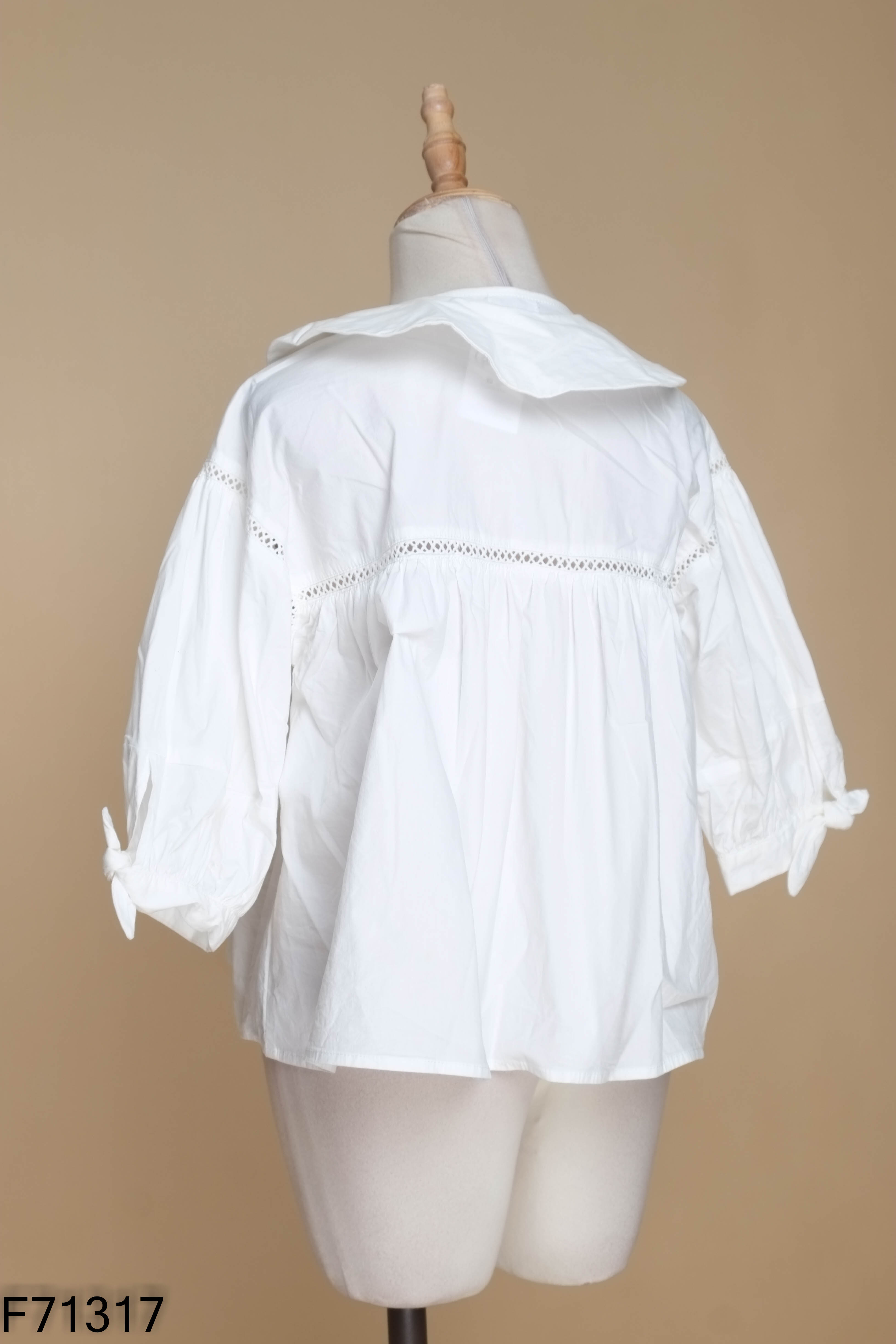 Áo babydoll trắng phối viền ren DOB.EVERYWWEAR
