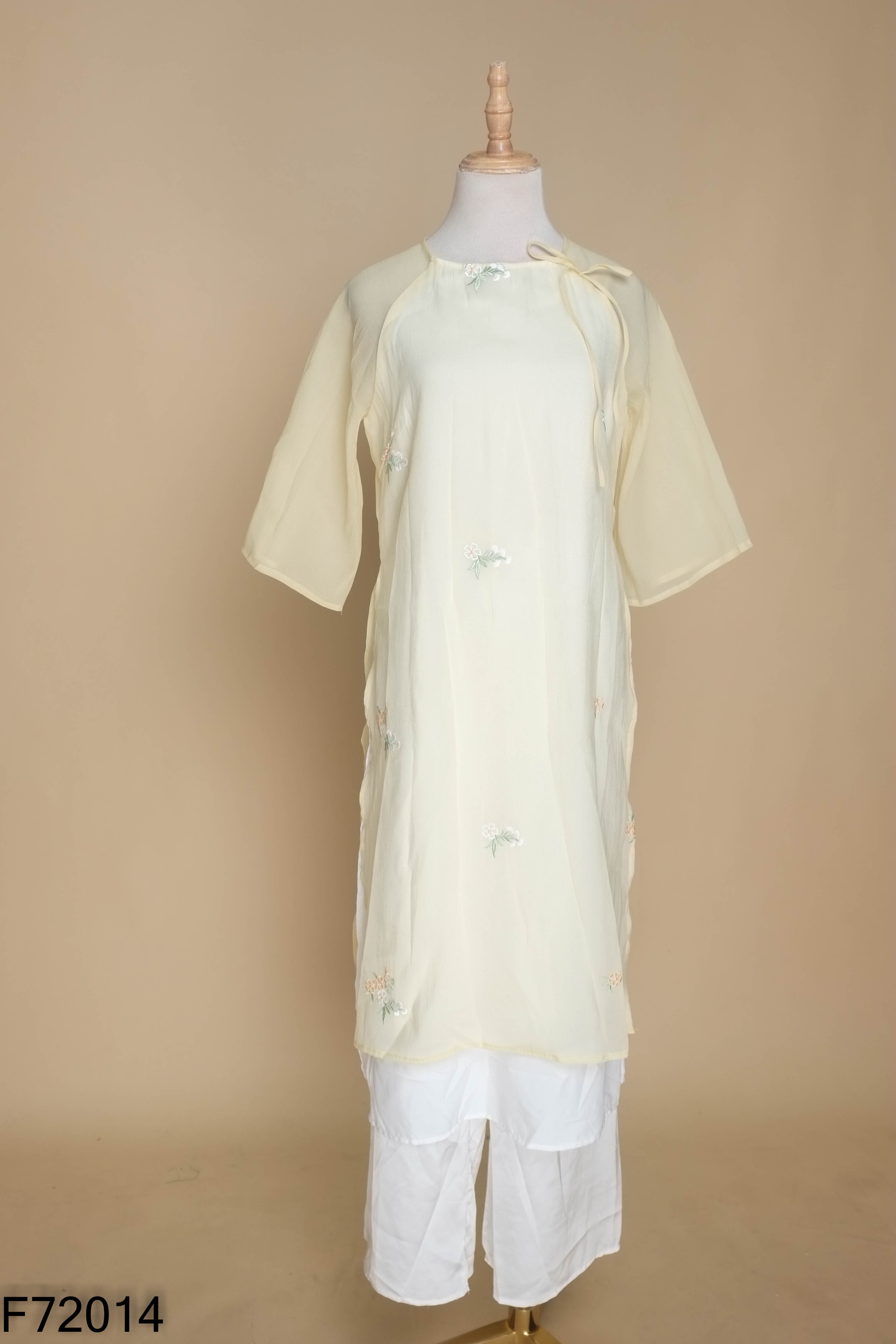 NEW Set áo dài vàng nhạt + quần lụa trắng