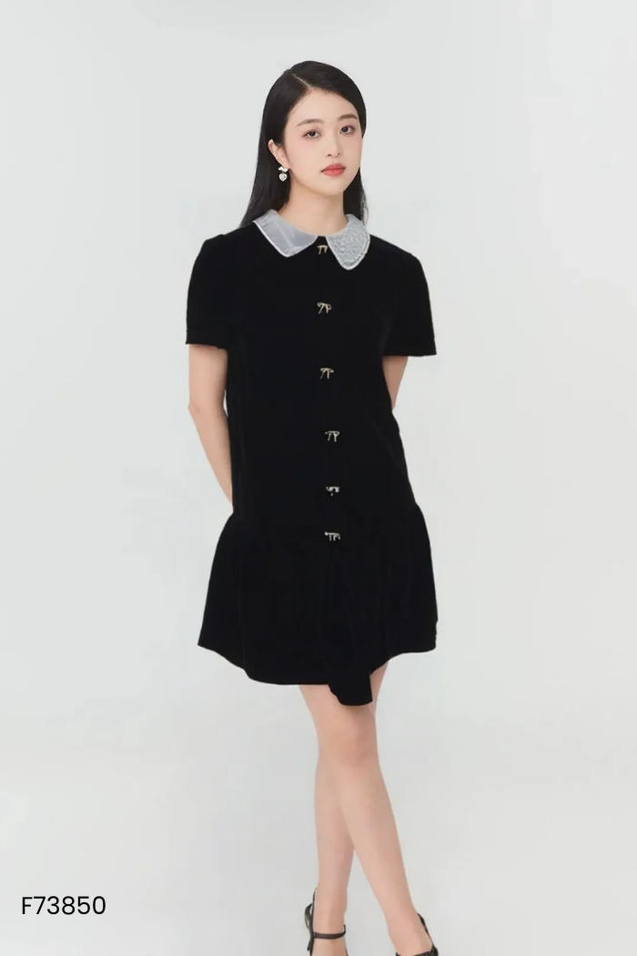 Váy nhung đen MICHI cổ đính cườm
