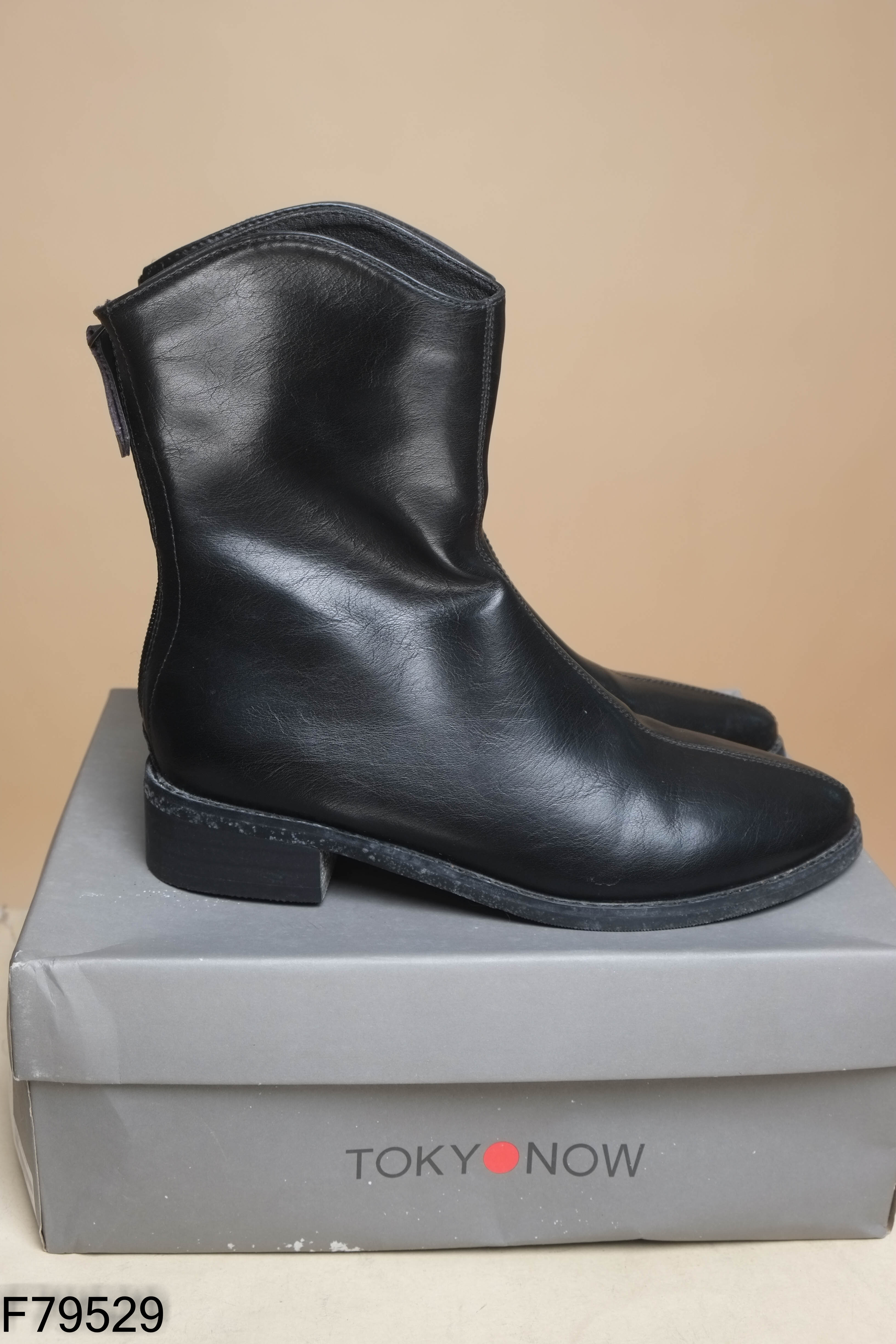 Boots TOKYONOW đen cổ ngắn