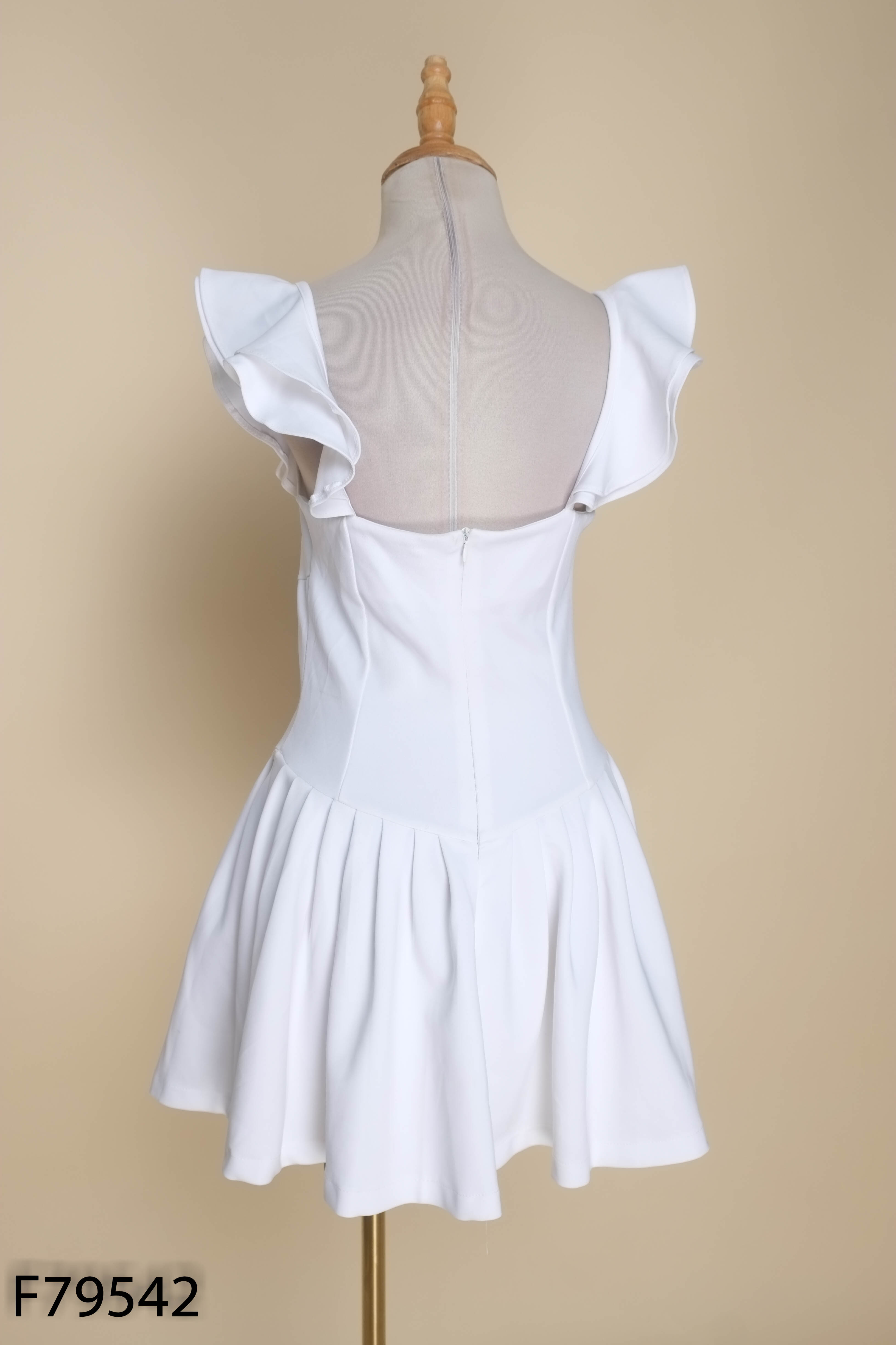 Váy 1999 CLOSET trắng mix bèo