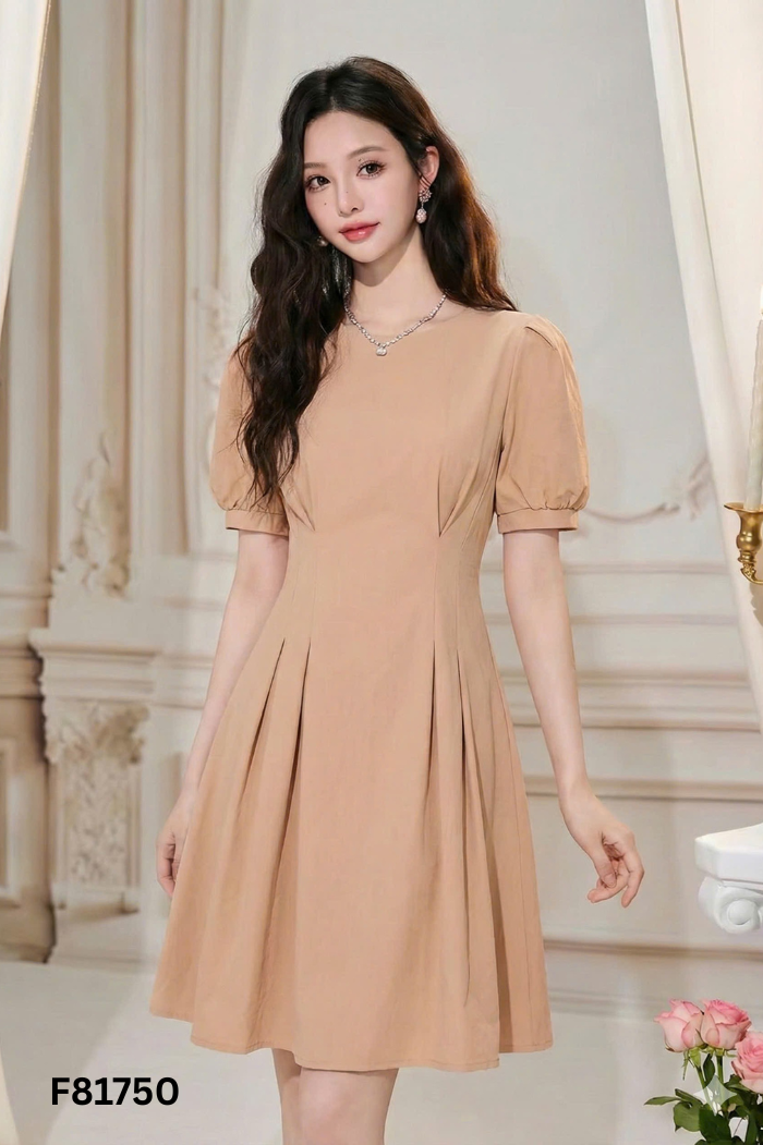 Váy nâu trơn cổ tròn