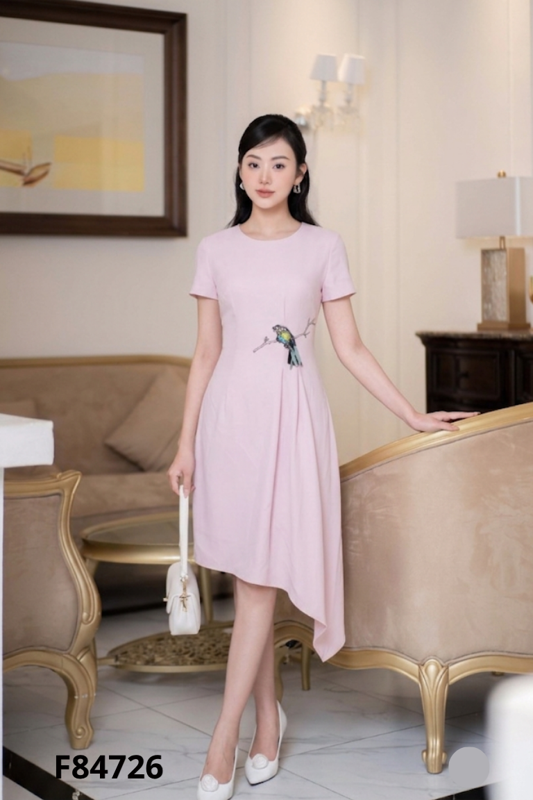 Váy IVY MODA hồng đính đá
