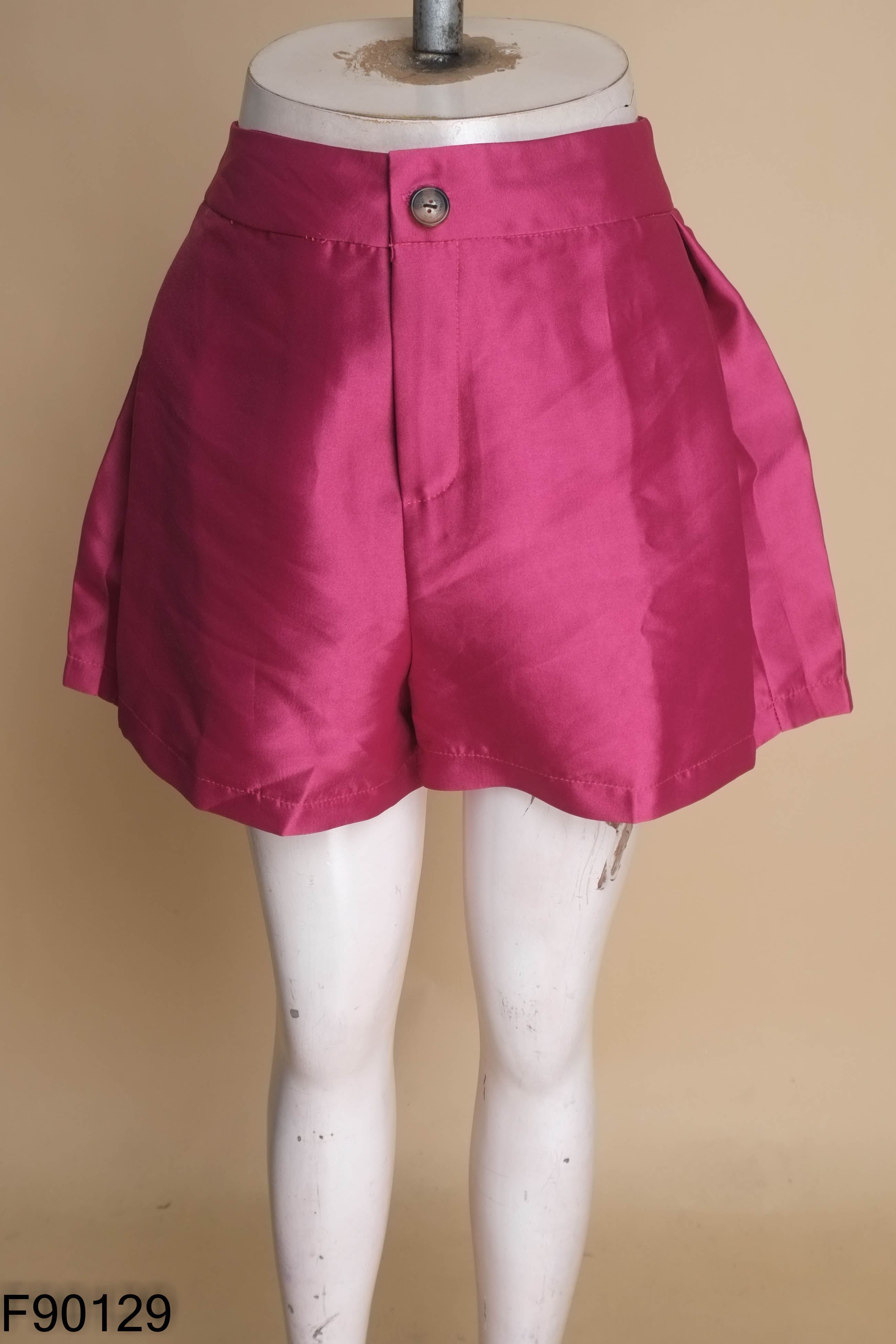 Quần shorts HERZIG taffta hồng