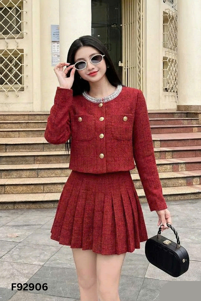 NEWTAG Set Áo dạ đỏ cổ đínhh cườm + chân váy