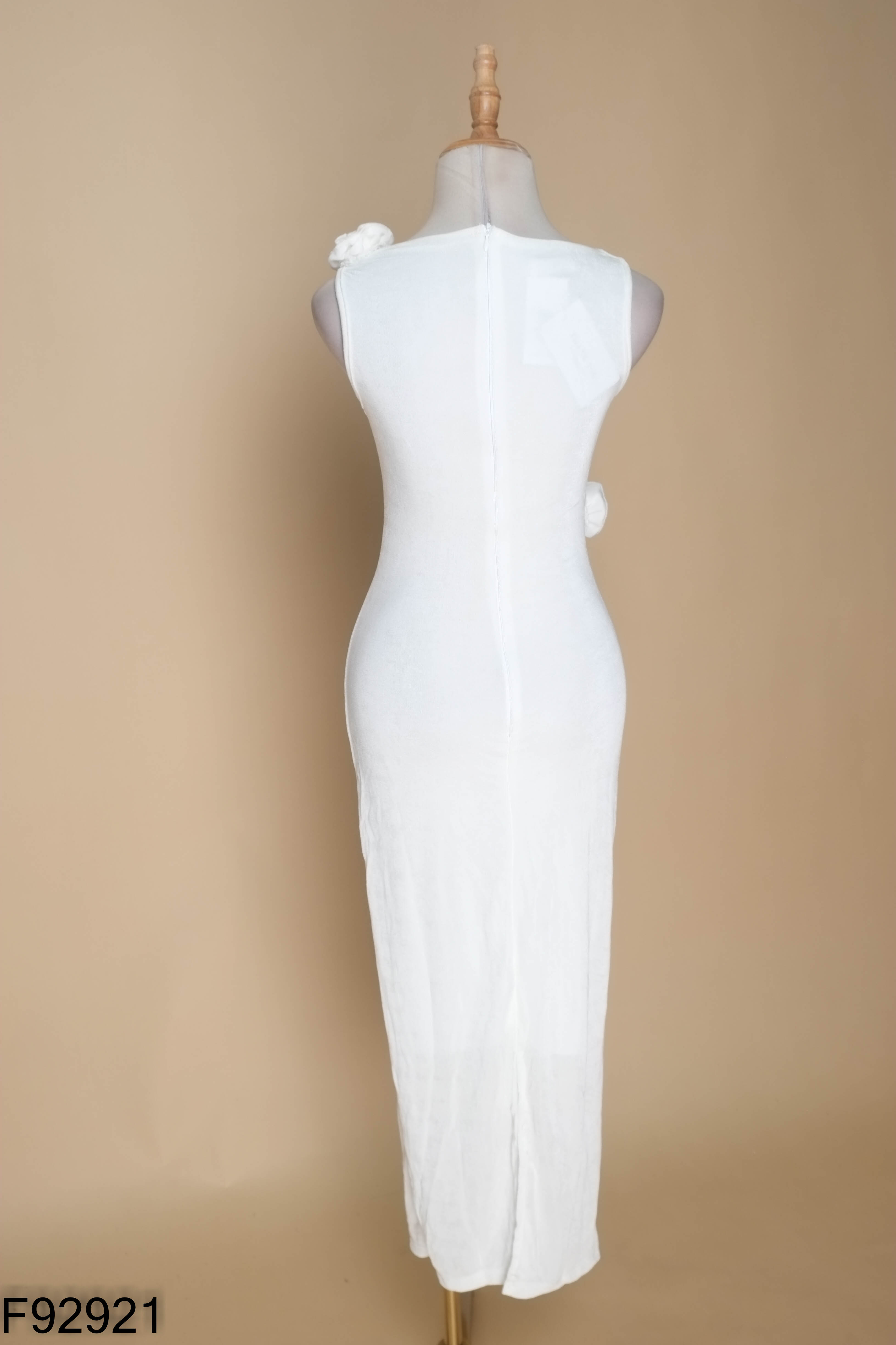 Váy HBB DESIGN body trắng sát nách