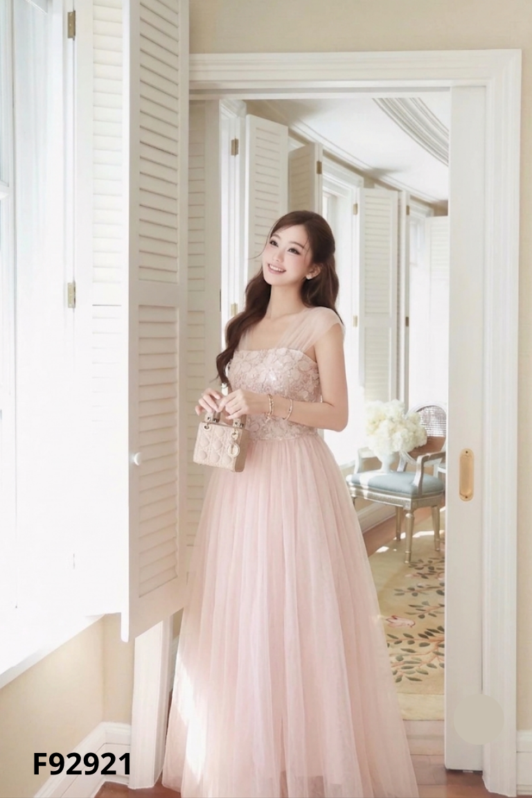 NEWTAG CHOU váy hồng phối lưới