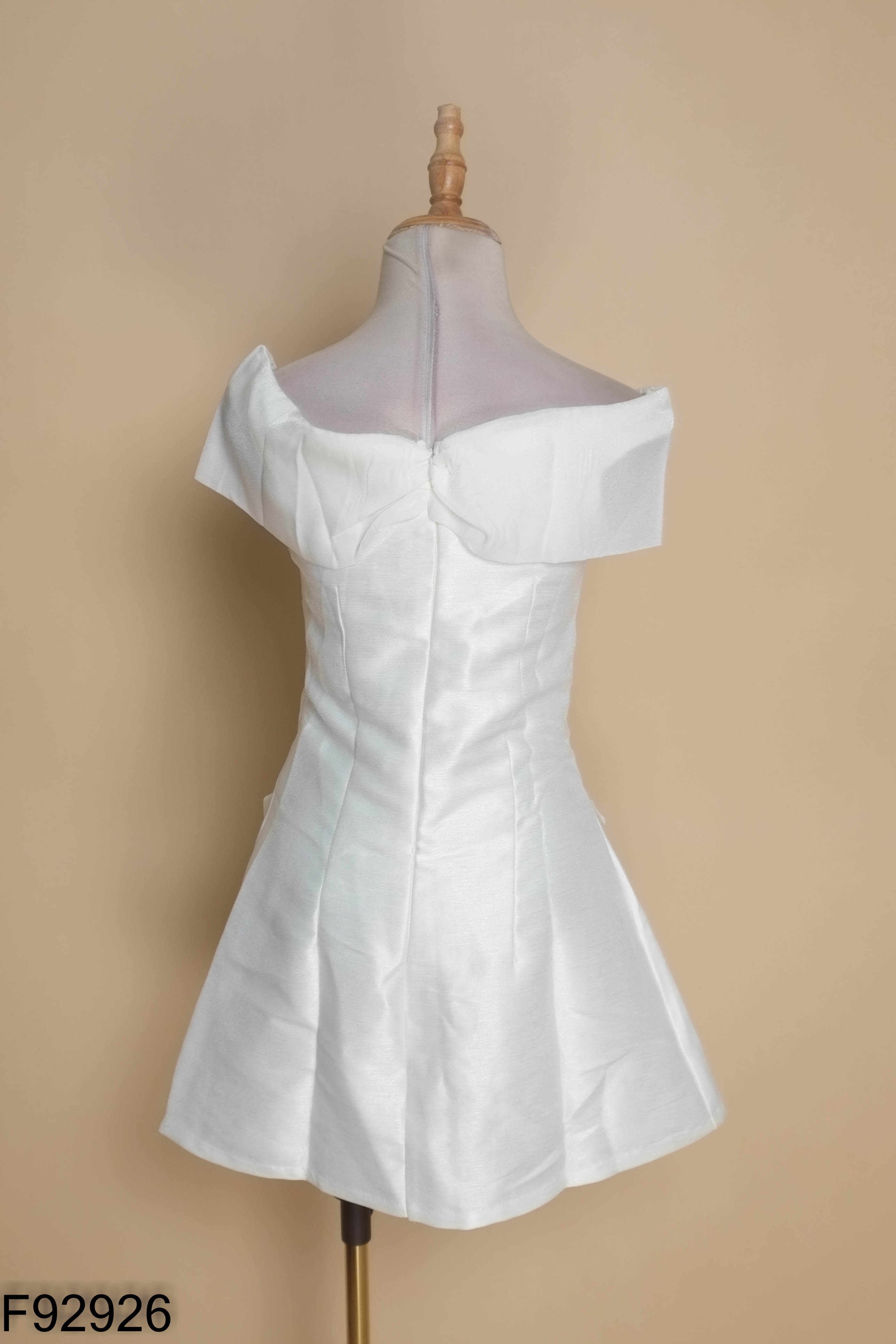 NEWTAG Váy HOAI MY Closet trễ vai be