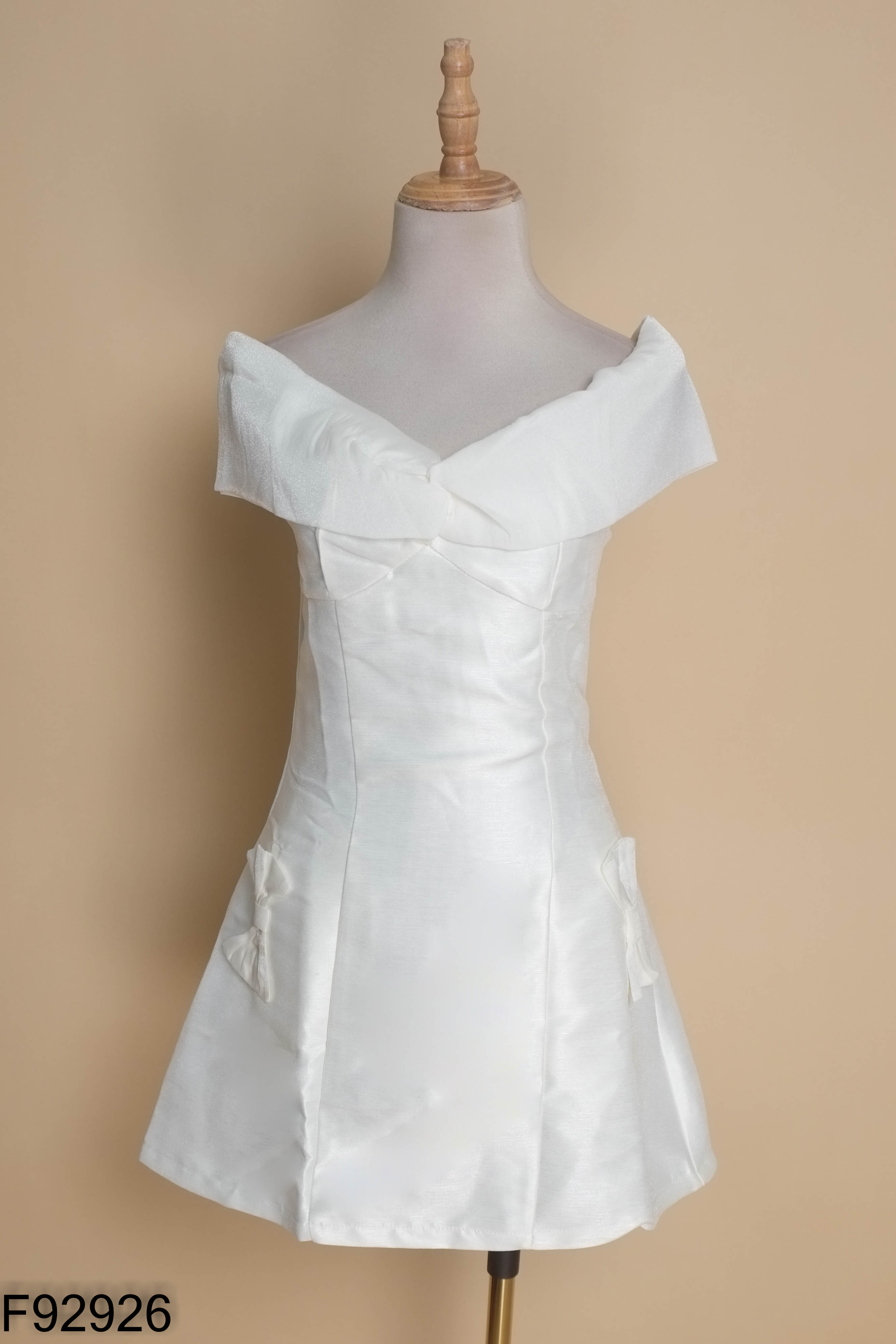 NEWTAG Váy HOAI MY Closet trễ vai be