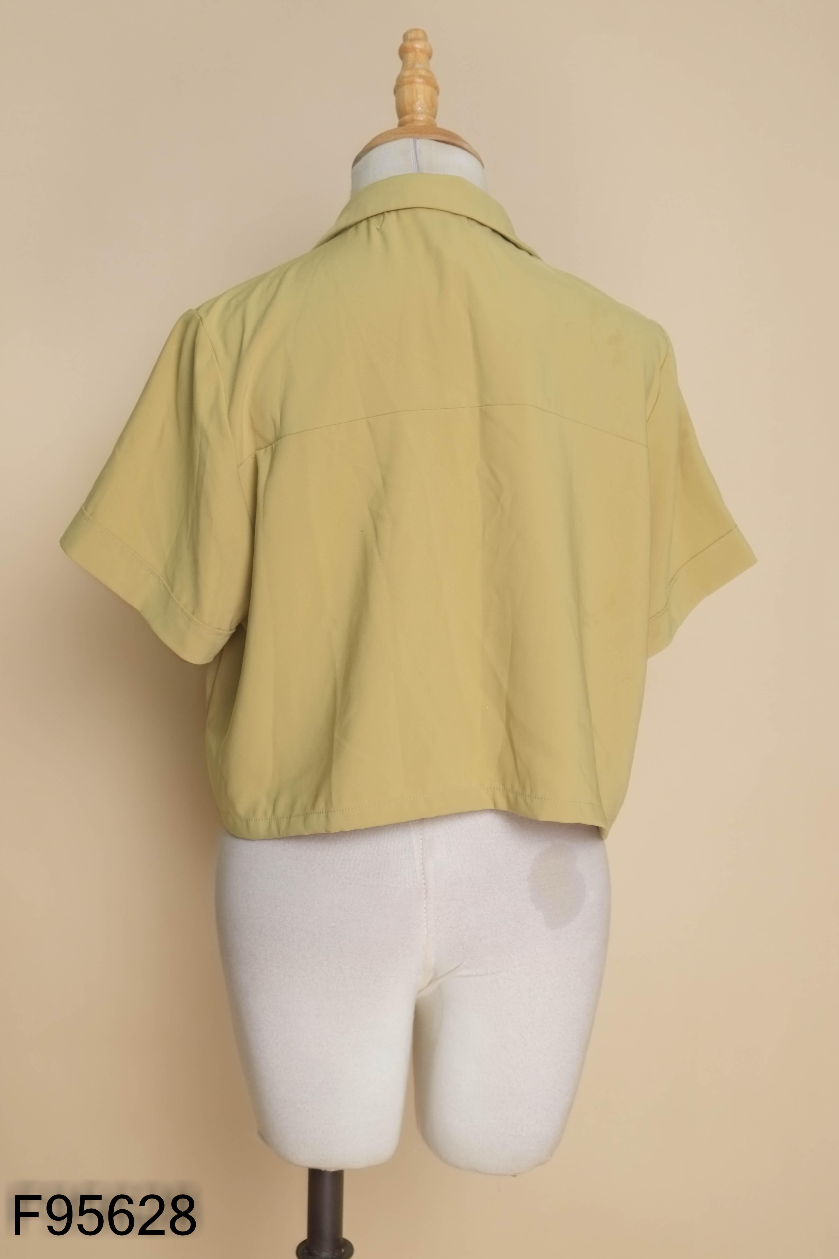 Áo sơ mi croptop xanh MIỀU