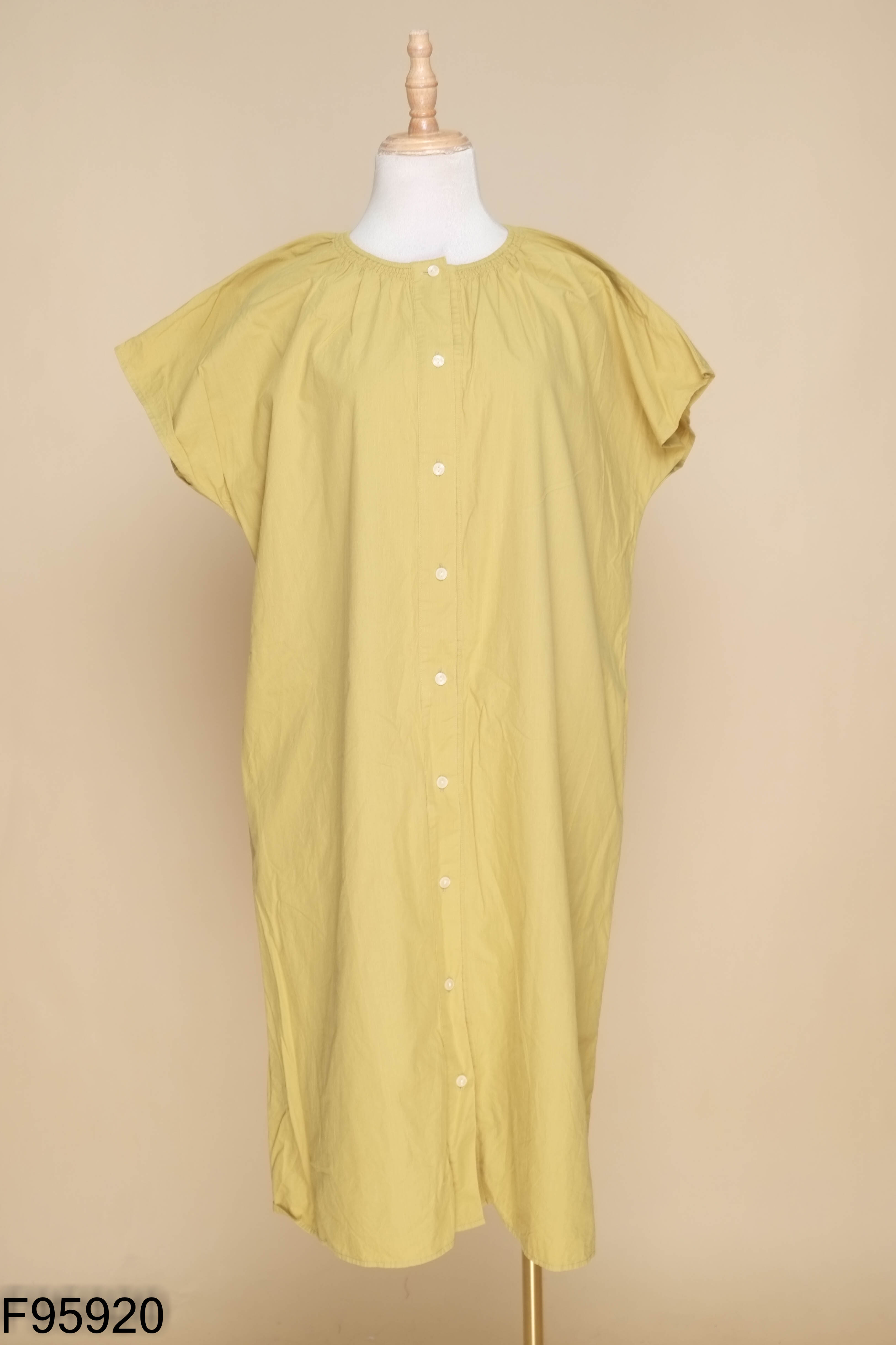 Váy xanh rêu cổ chun
