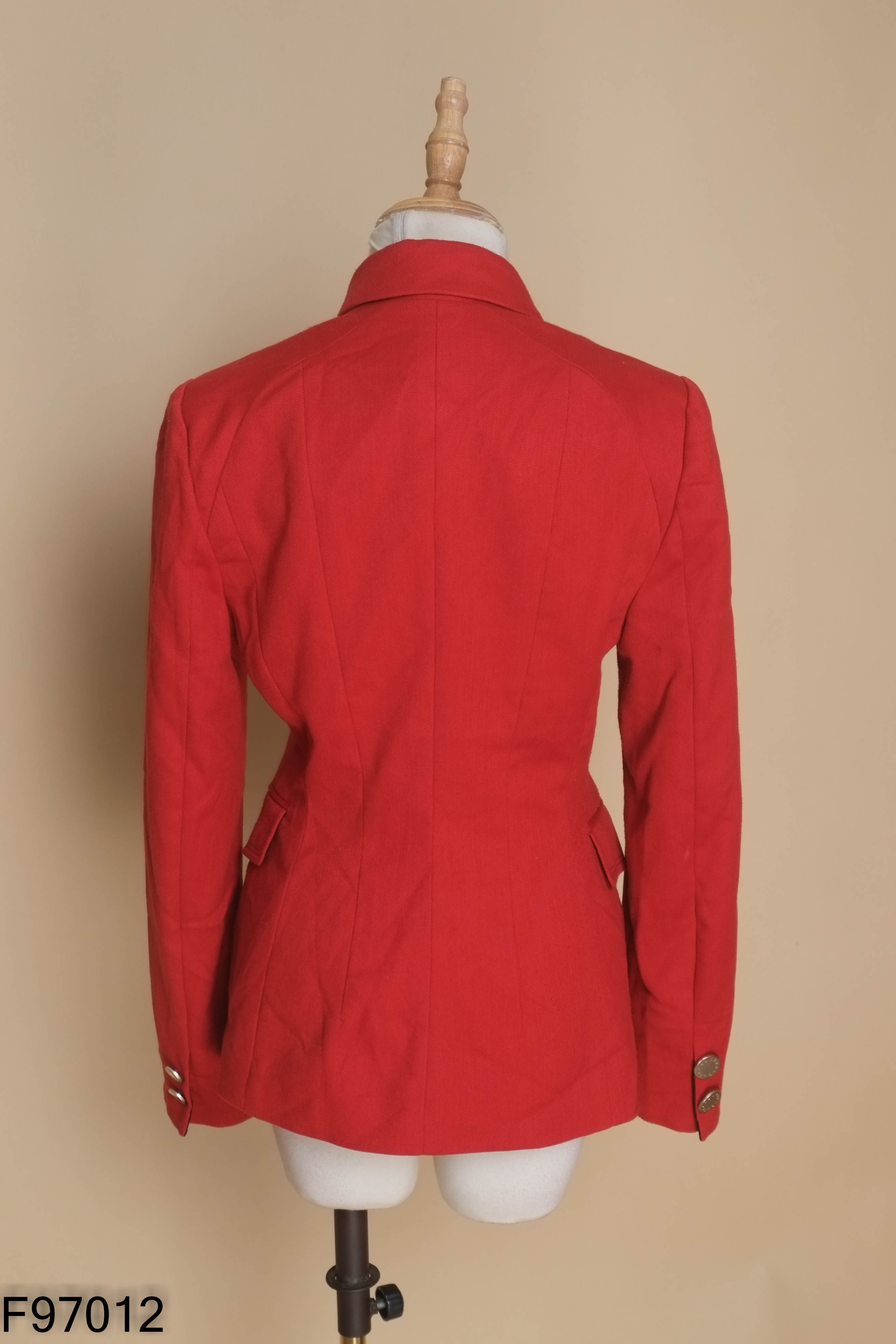 Áo khoác blazers dạ đỏ viền đen