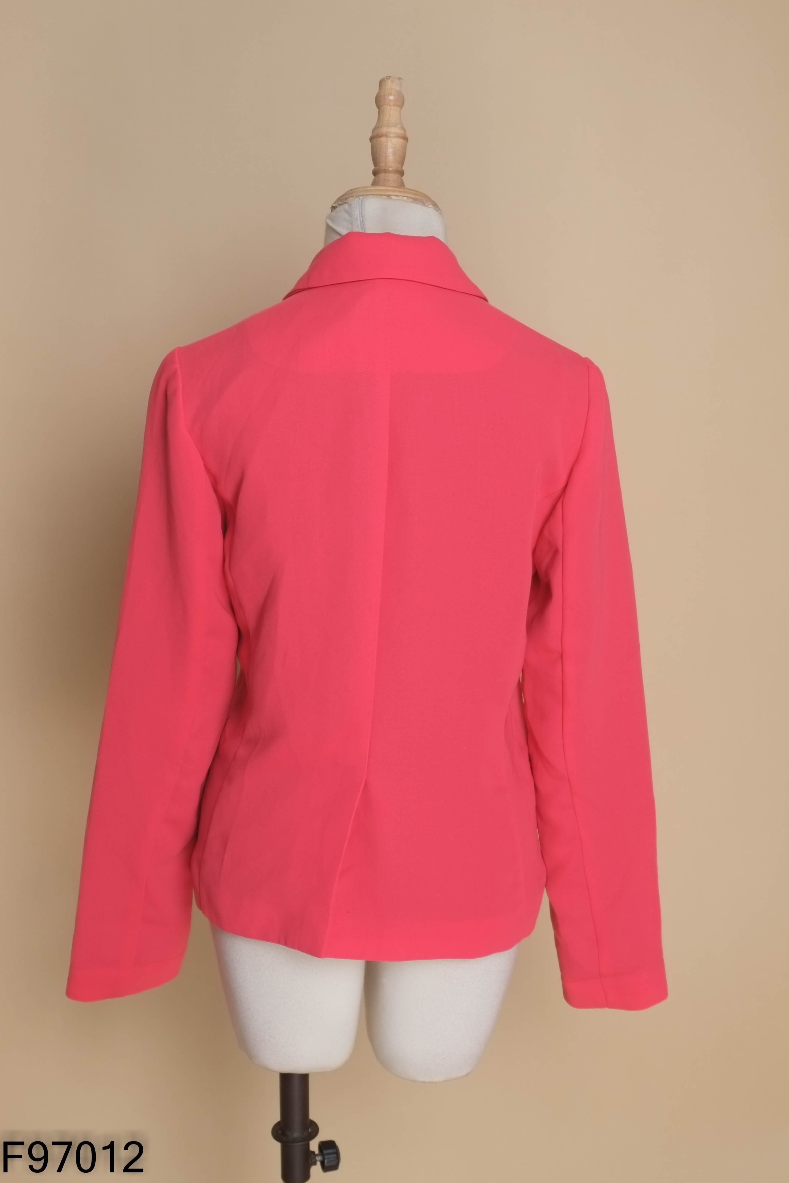 Áo khoác blazers hồng đậm phối túi