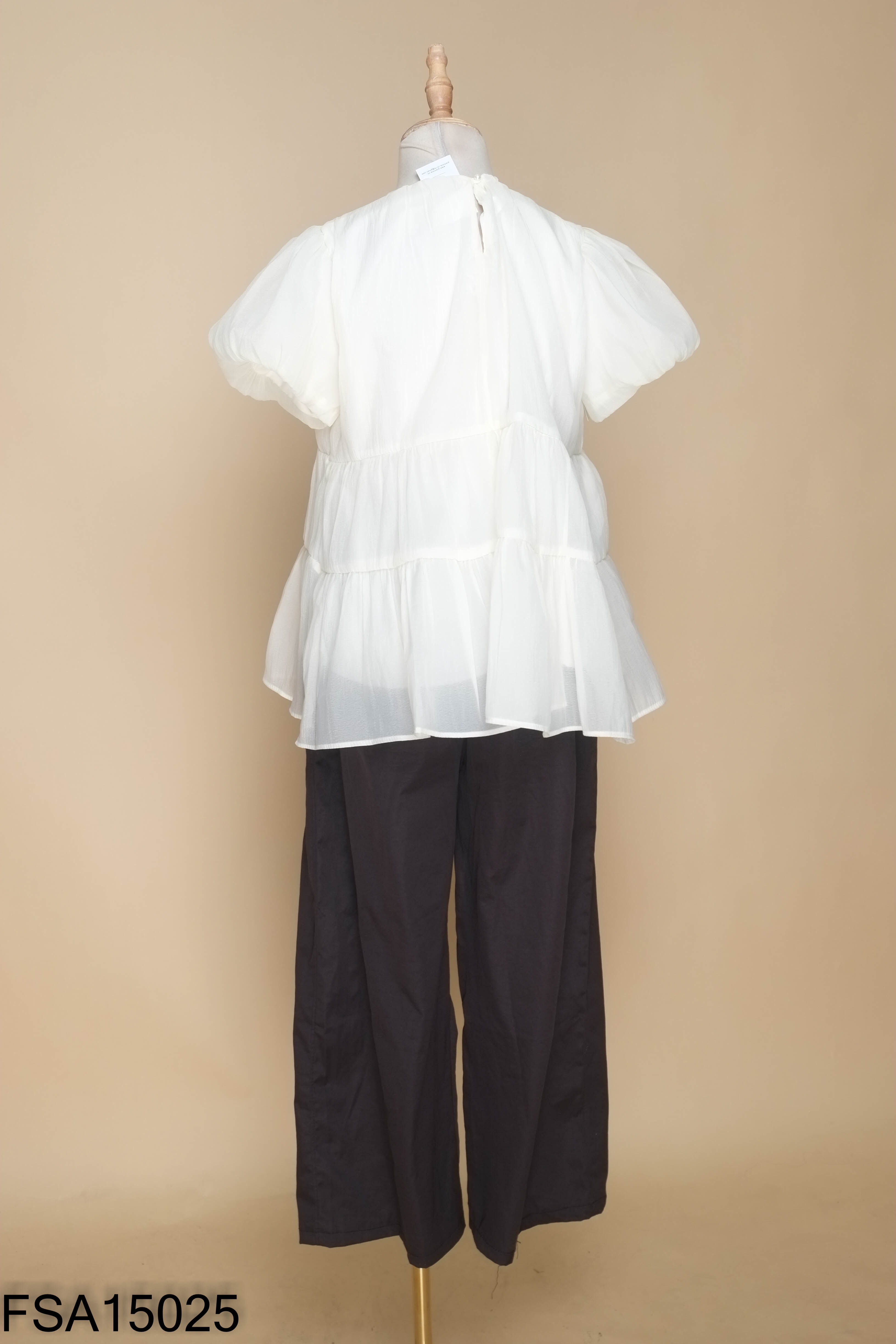 Set áo voan be + quần đen dài