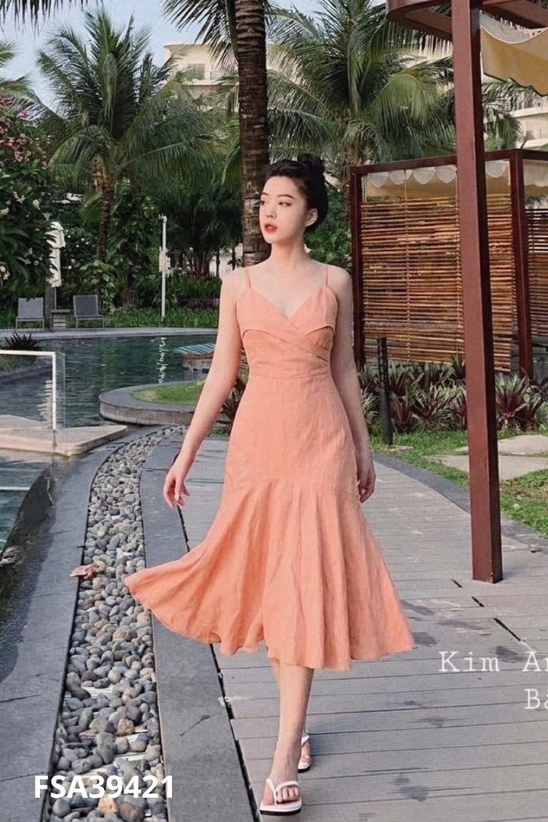 Váy hồng hai dây trơn