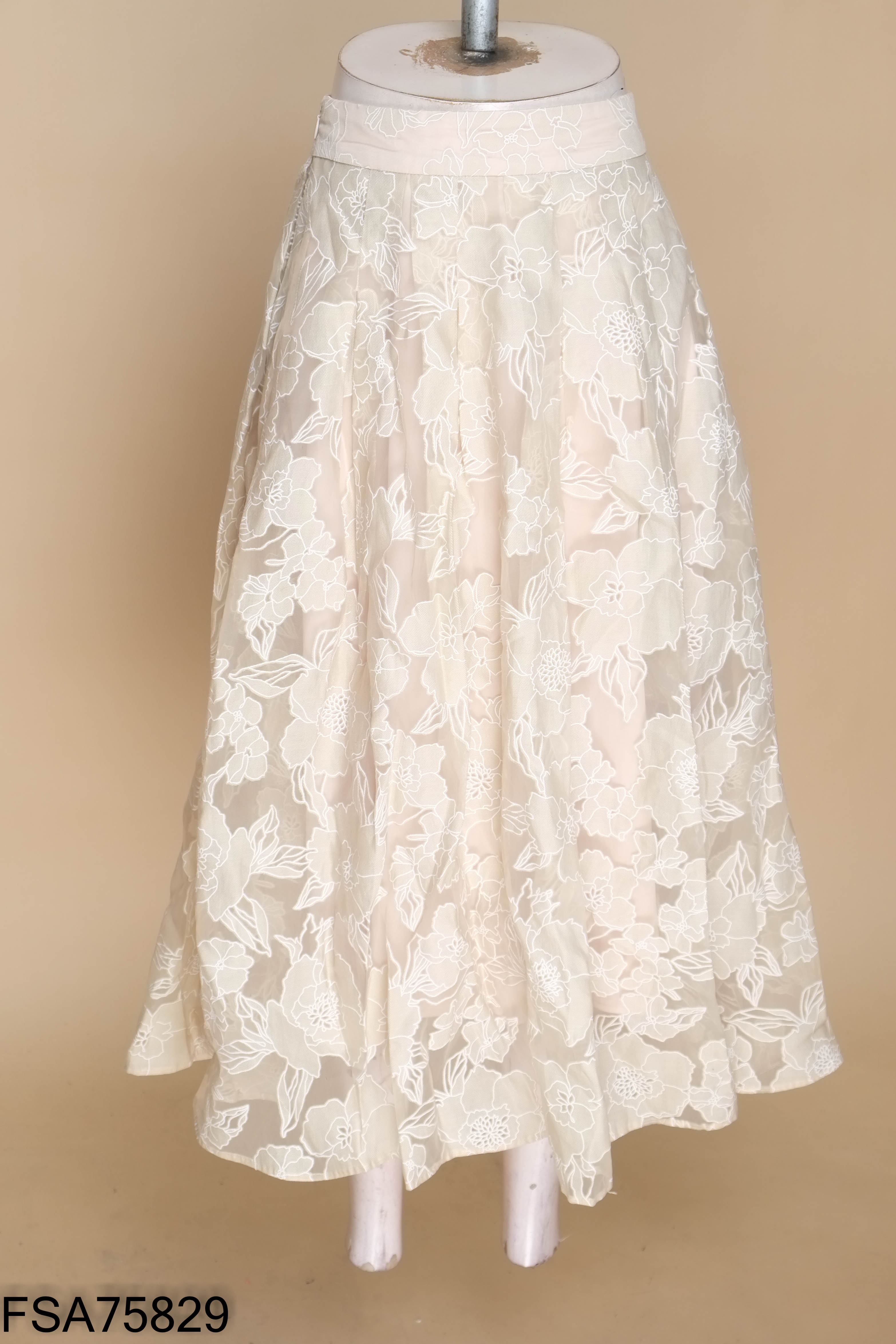 Chân váy HAUTE COUTURE be hoa