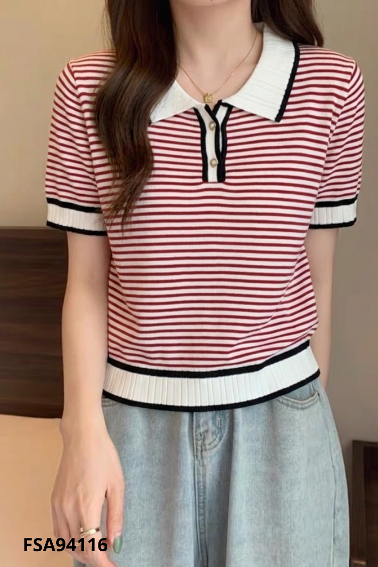 Áo polo len trắng kẻ đỏ
