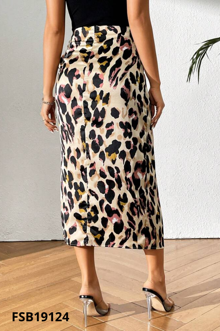Chân váy SHEIN nâu họa tiết